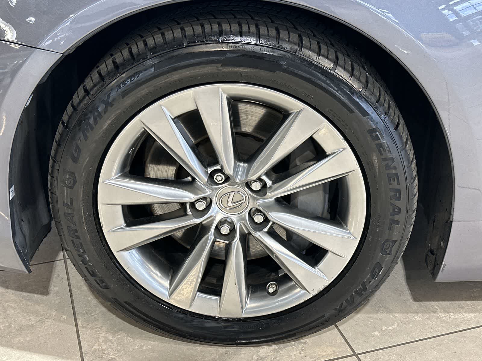 Thumbnail: 2016 Lexus LS - 20