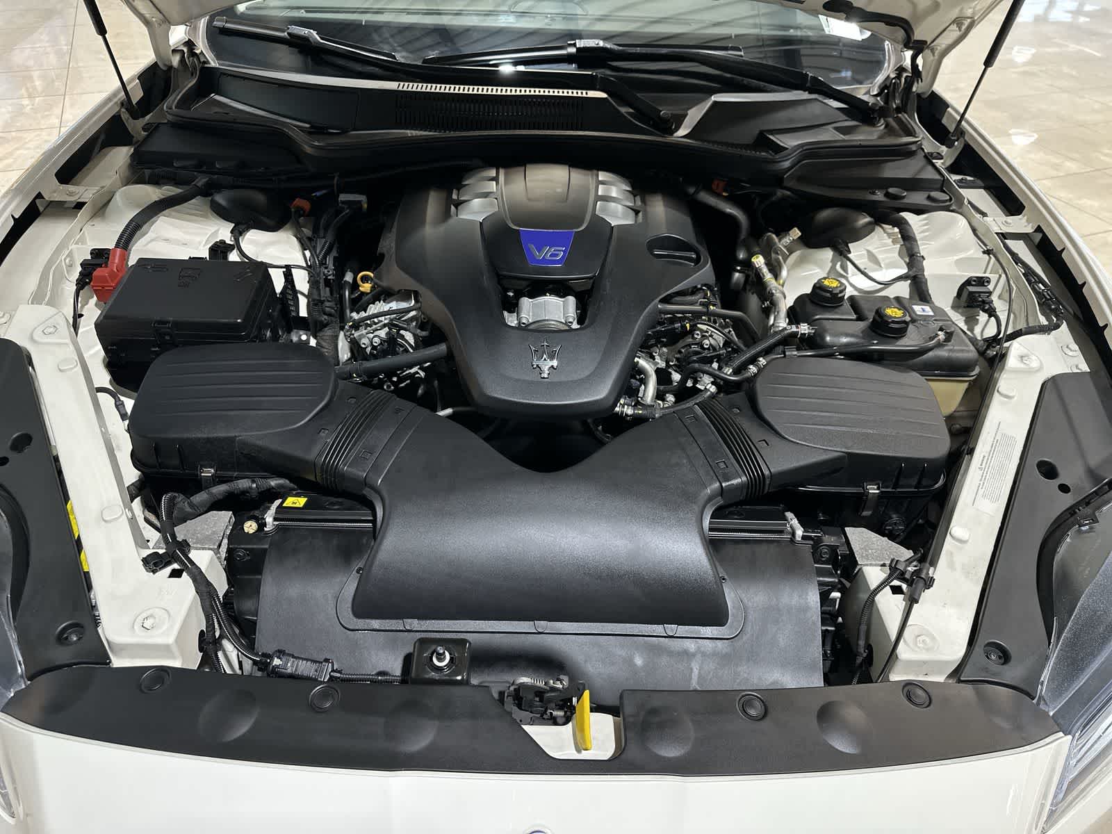 Thumbnail: 2021 Maserati Quattroporte - 21