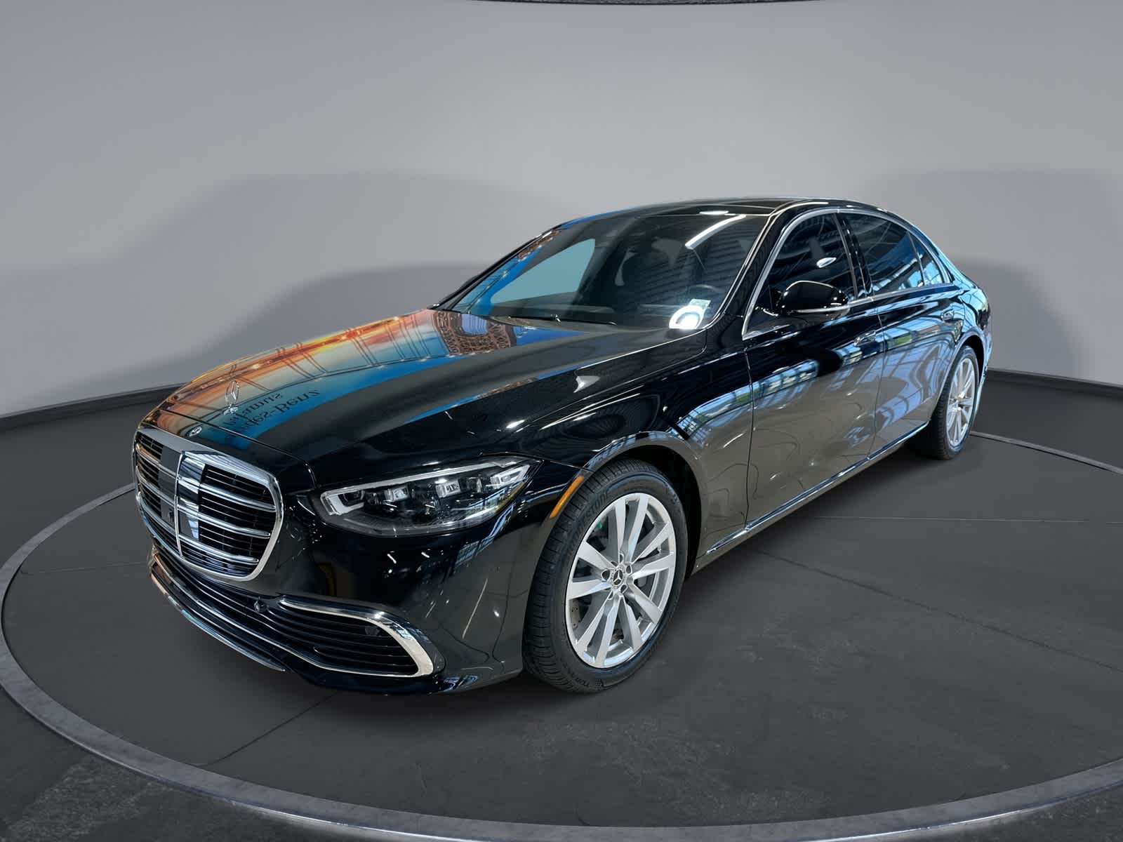 Thumbnail: 2023 Mercedes-Benz S-Class - 1