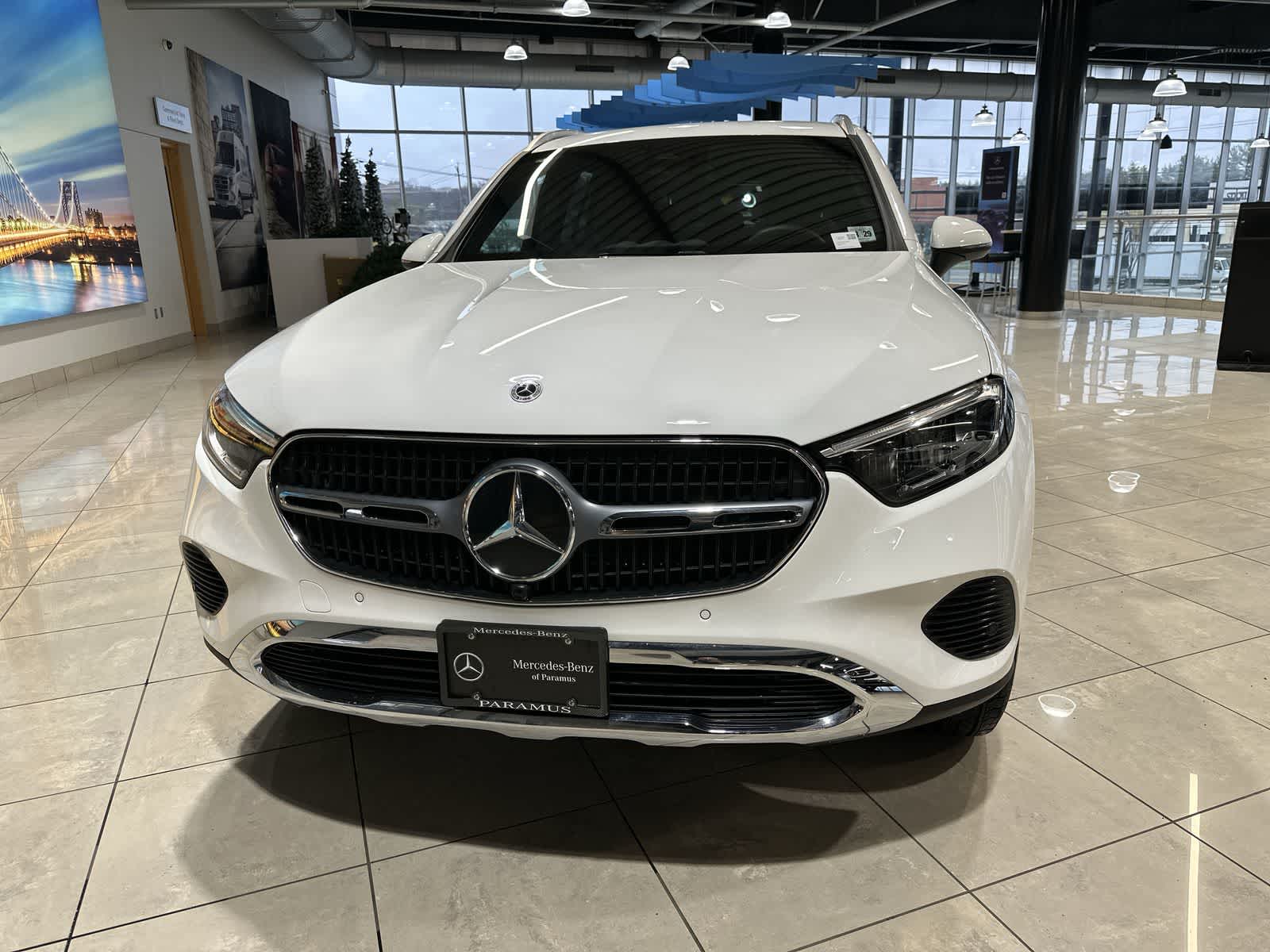 Thumbnail: 2024 Mercedes-Benz GLC - 18