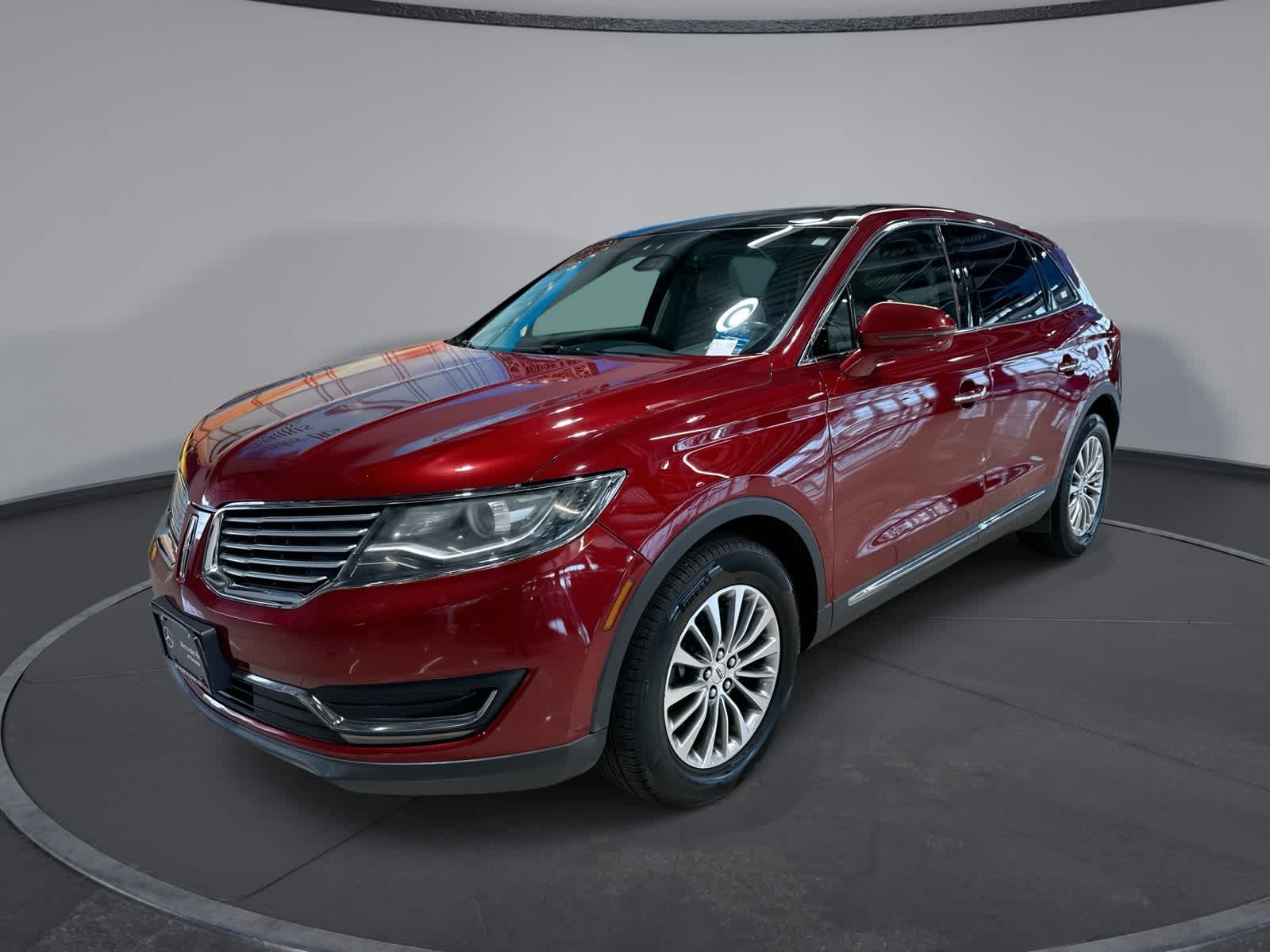 Thumbnail: 2016 Lincoln MKX - 1