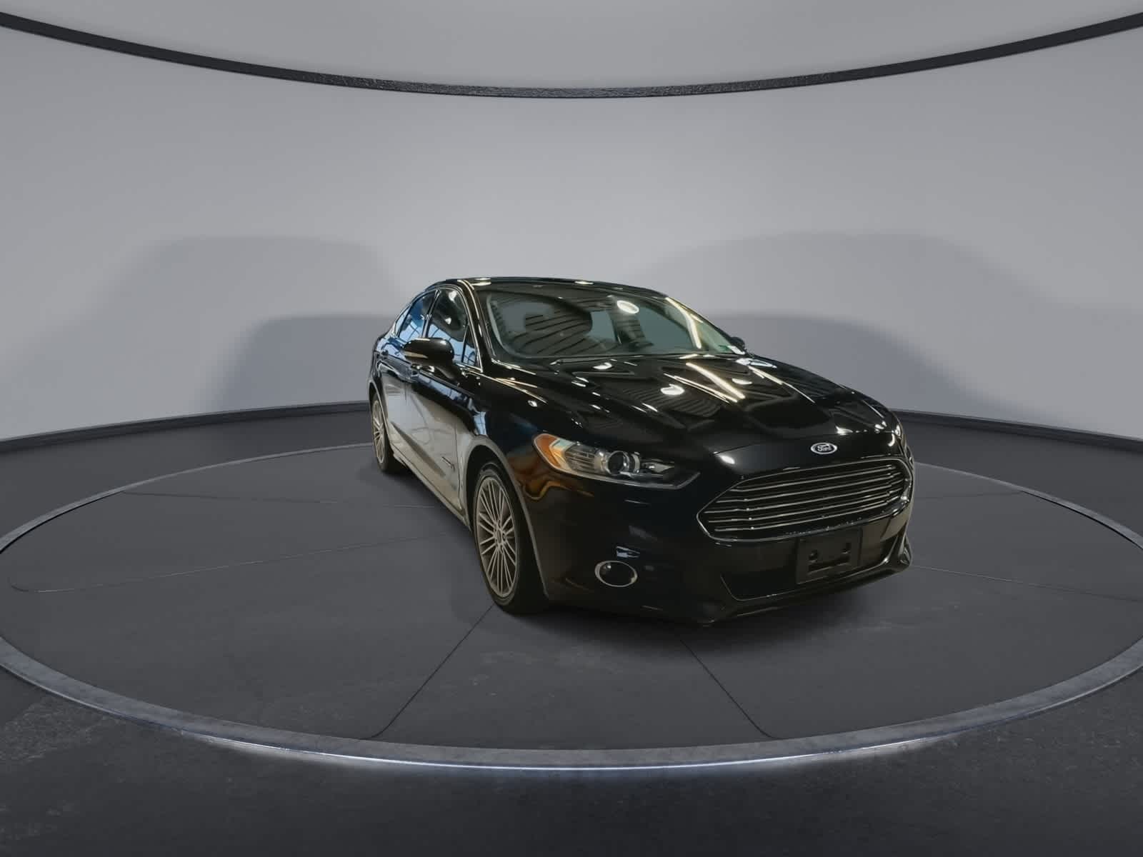 Thumbnail: 2013 Ford Fusion - 3