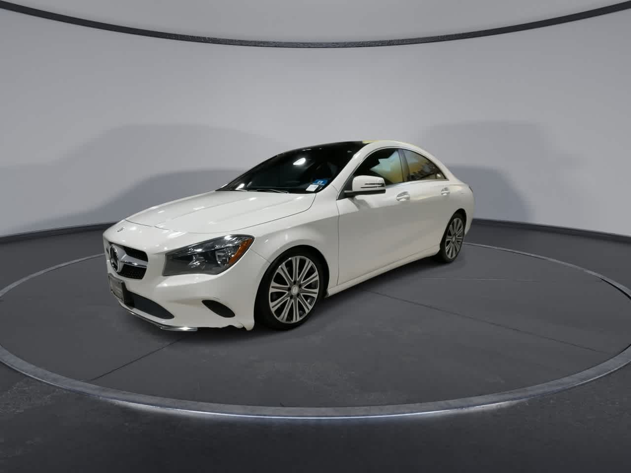 Thumbnail: 2017 Mercedes-Benz CLA - 4