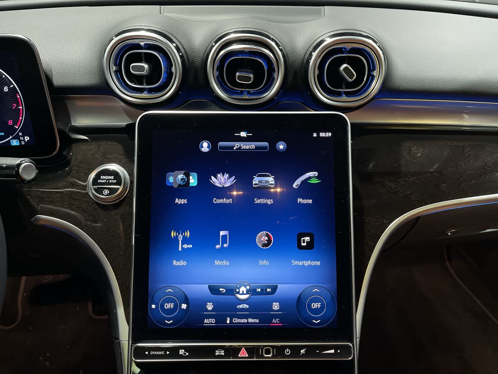 Thumbnail: 2022 Mercedes-Benz C-Class - 28