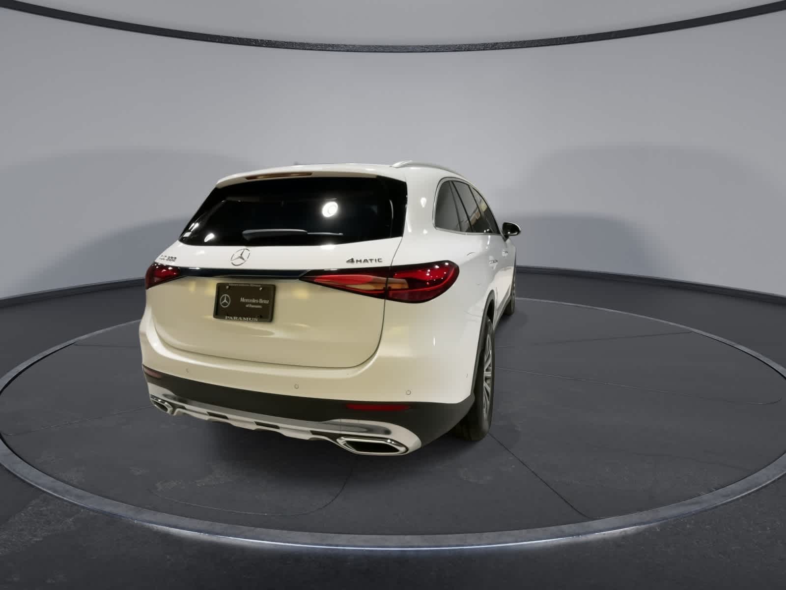 Thumbnail: 2025 Mercedes-Benz GLC - 11