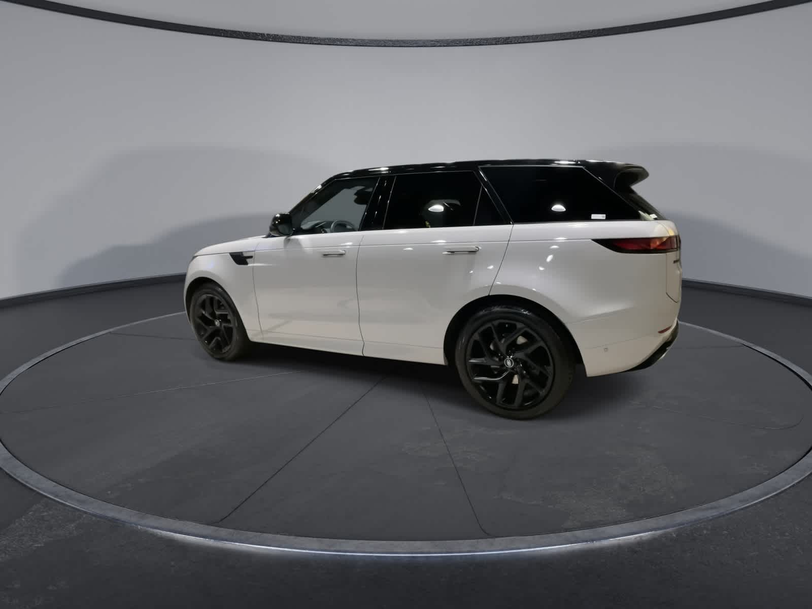 Thumbnail: 2023 Land Rover Range Rover Sport - 8