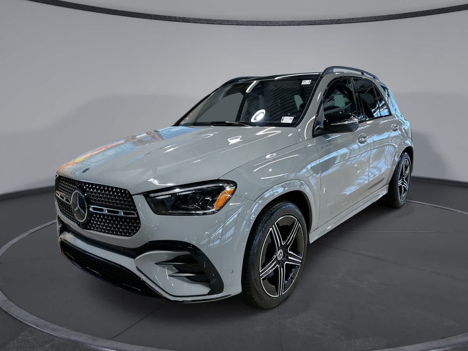 Thumbnail: 2024 Mercedes-Benz GLE - 1