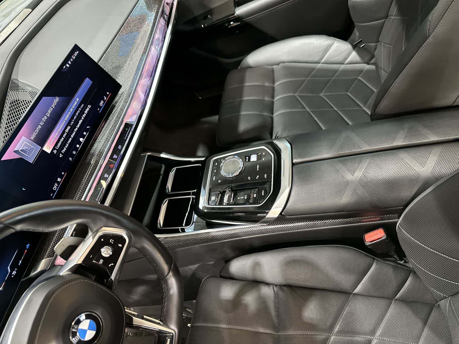 Thumbnail: 2023 BMW 7 Series - 28