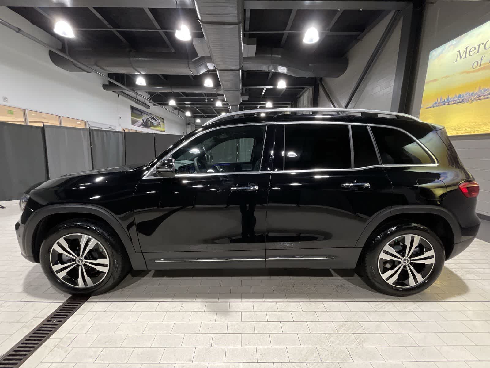 Thumbnail: 2025 Mercedes-Benz GLB - 15