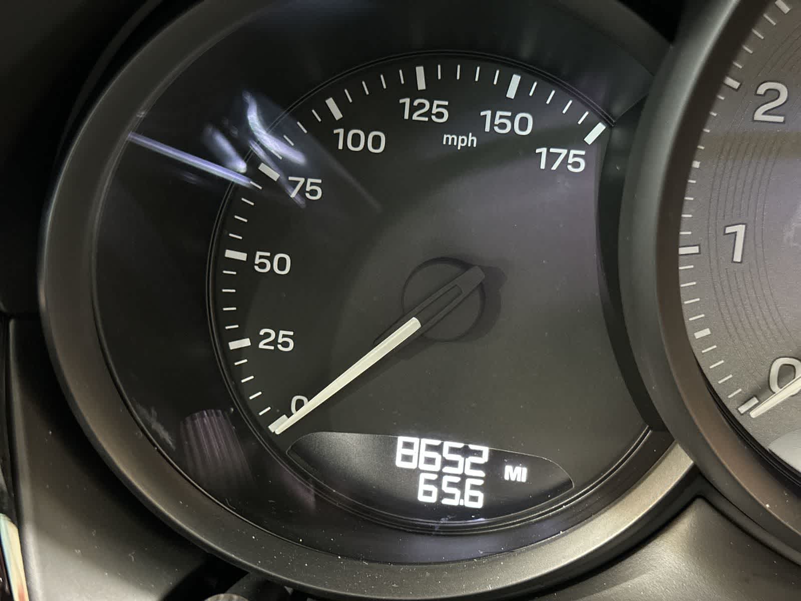 Thumbnail: 2025 Porsche Macan - 30