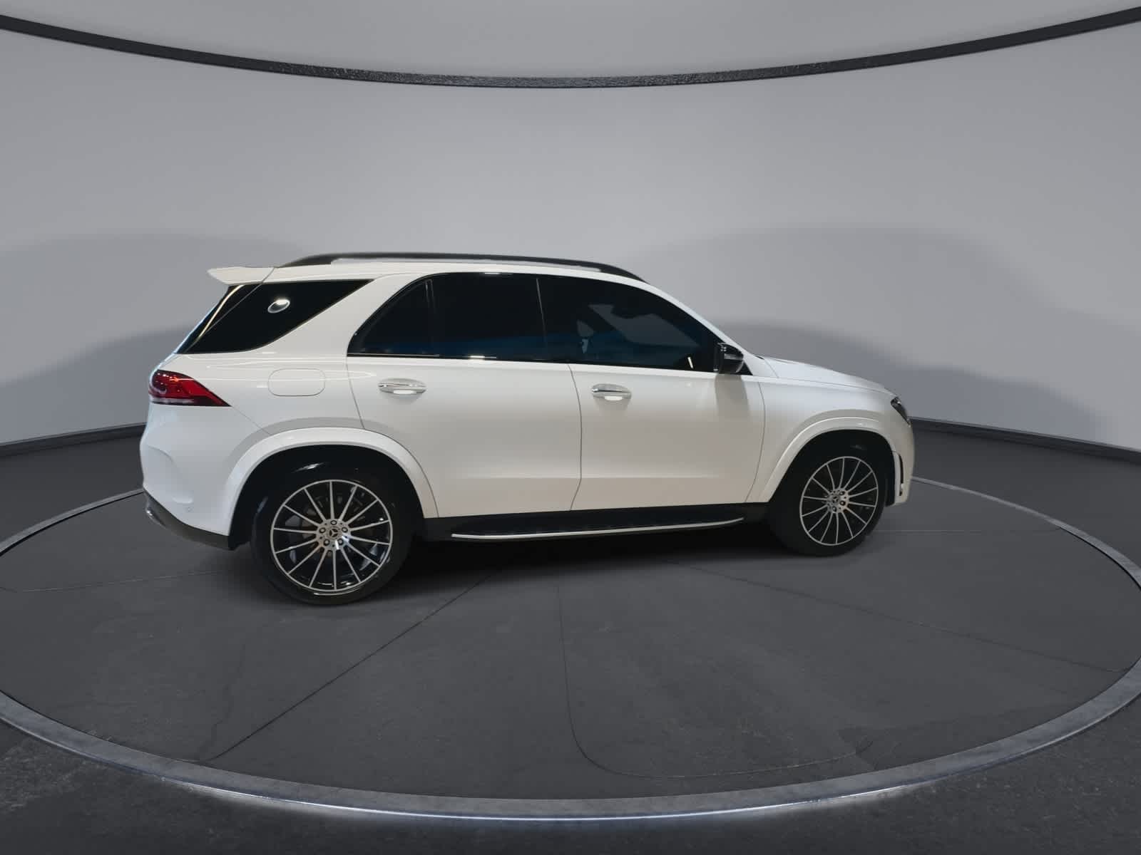 Thumbnail: 2023 Mercedes-Benz GLE - 12