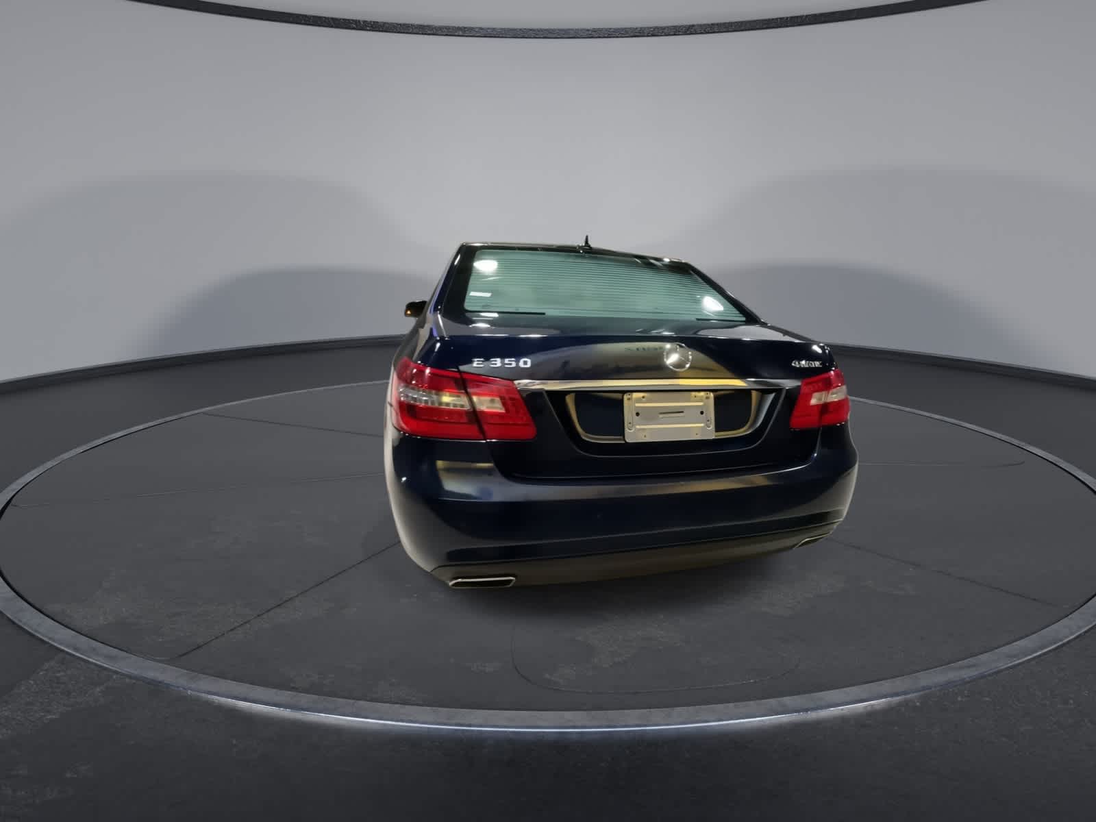 Thumbnail: 2013 Mercedes-Benz E-Class - 9