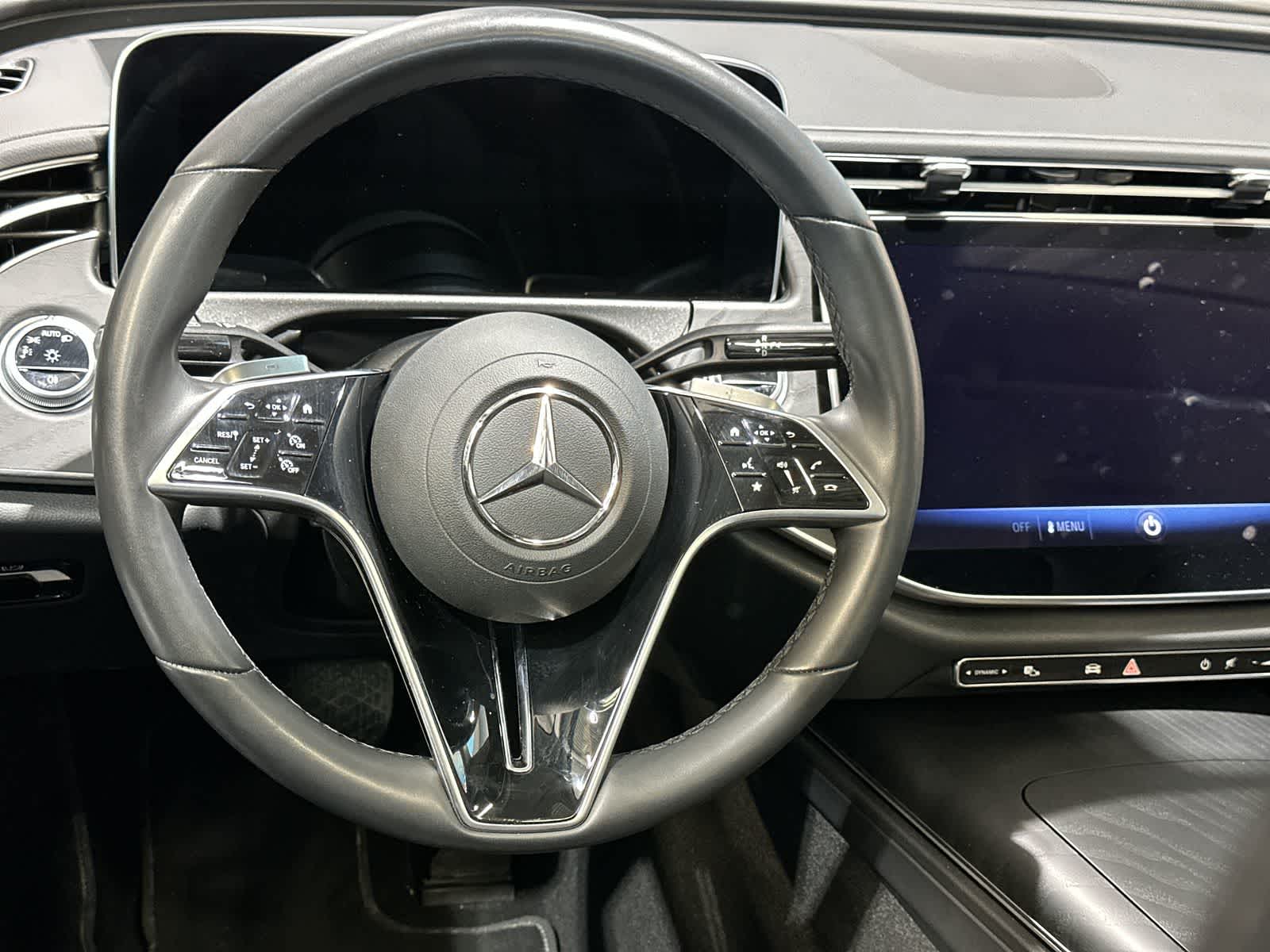 Thumbnail: 2025 Mercedes-Benz E-Class - 27