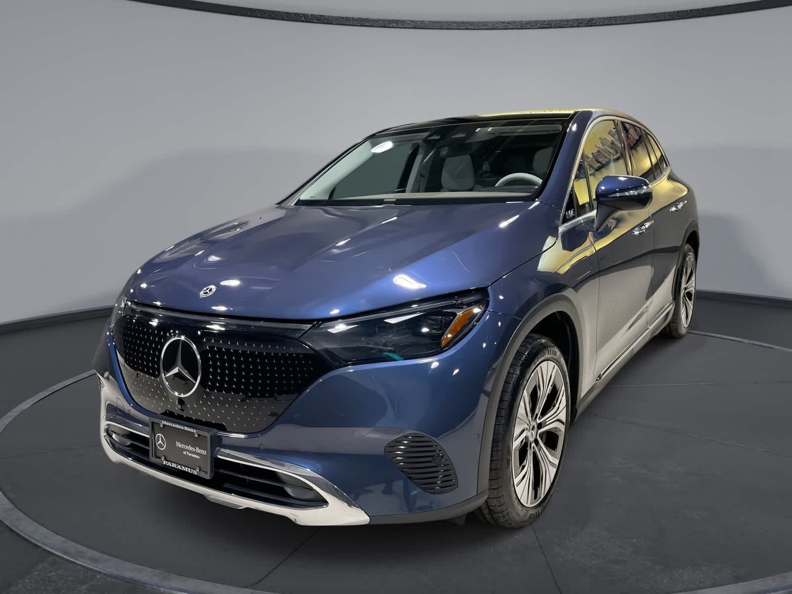 2023 Mercedes-Benz EQE SUV Base's photo