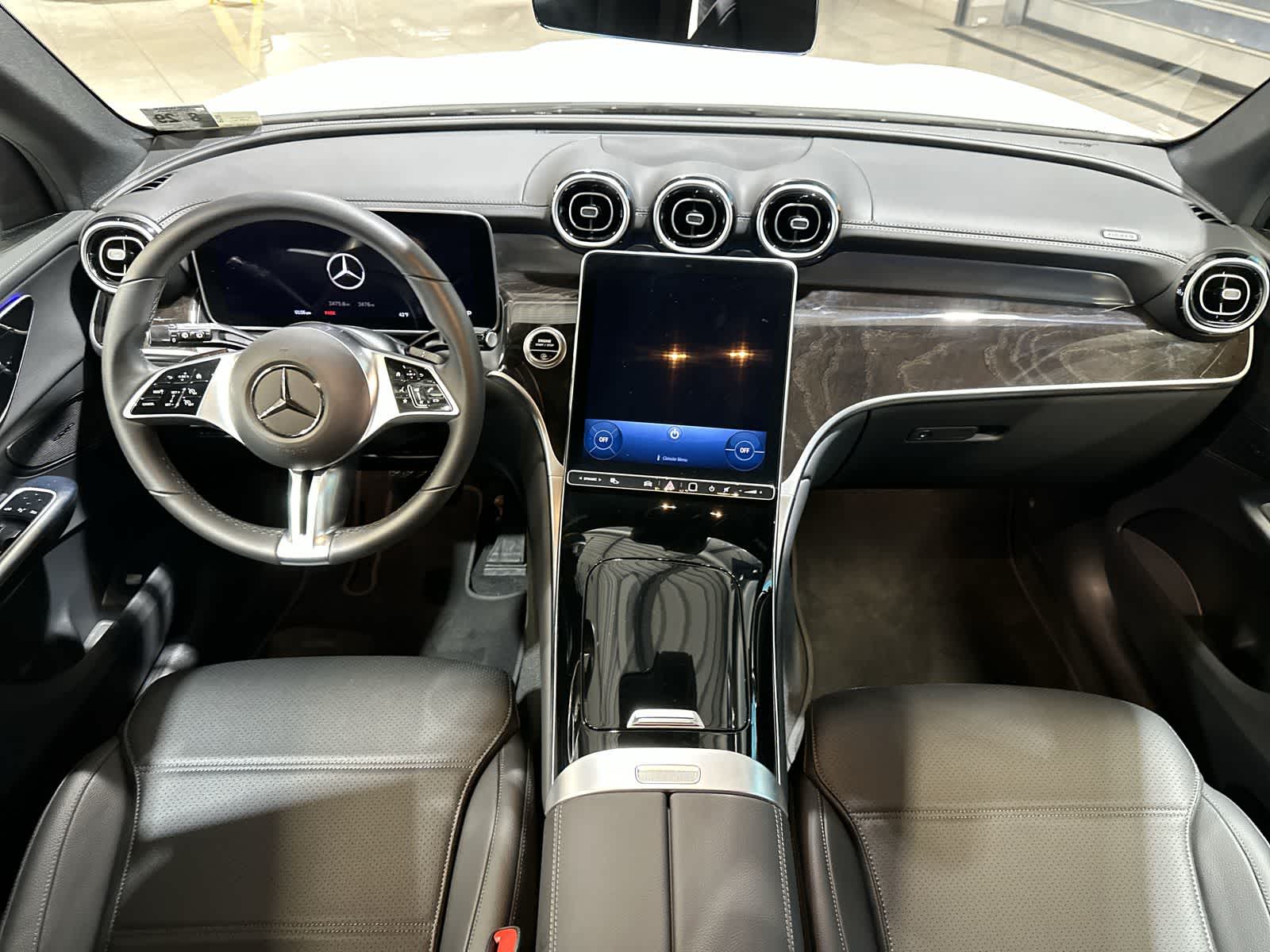 Thumbnail: 2024 Mercedes-Benz GLC - 22