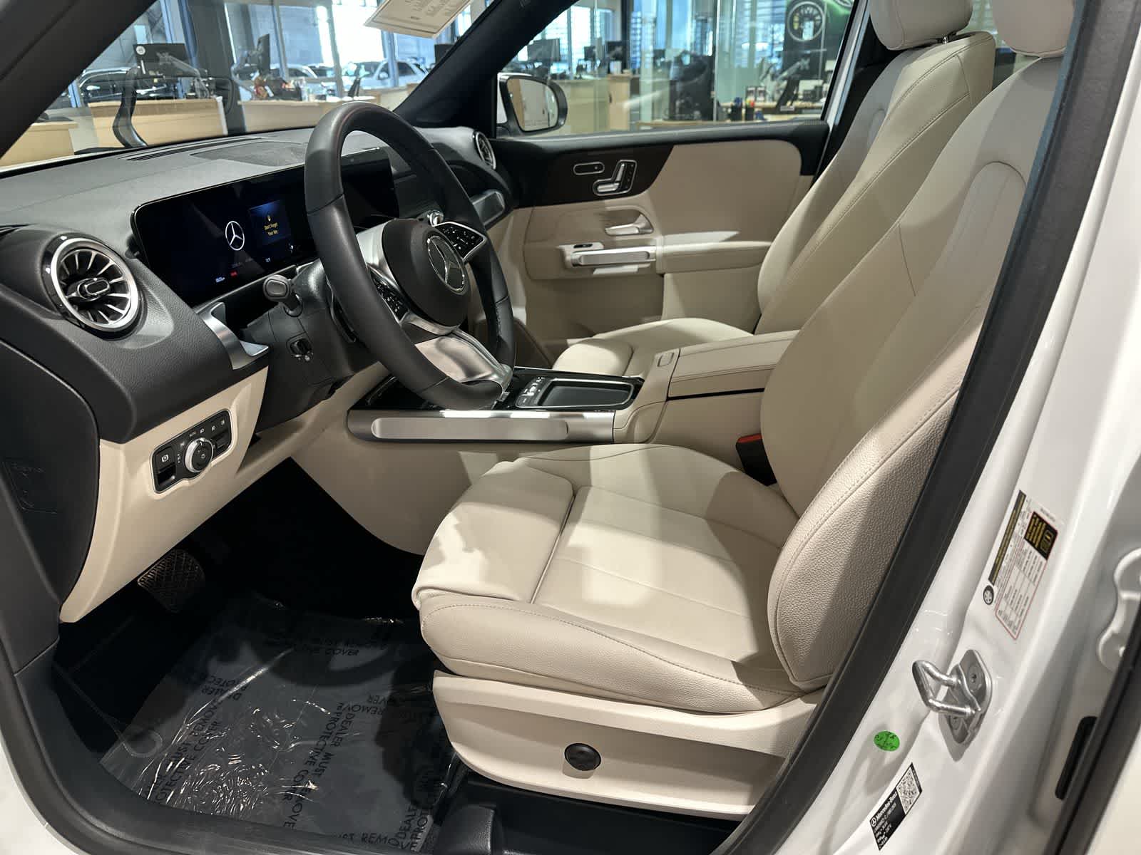 Thumbnail: 2026 Mercedes-Benz GLB - 14