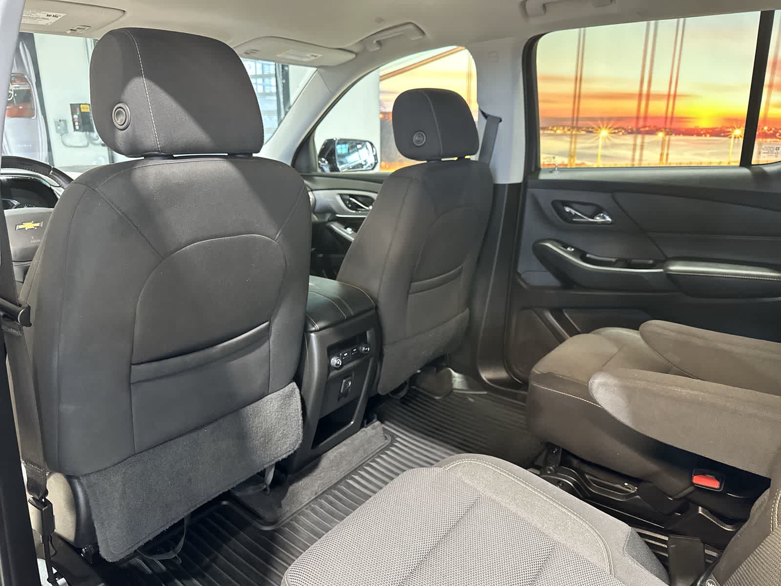 Thumbnail: 2019 Chevrolet Traverse - 24