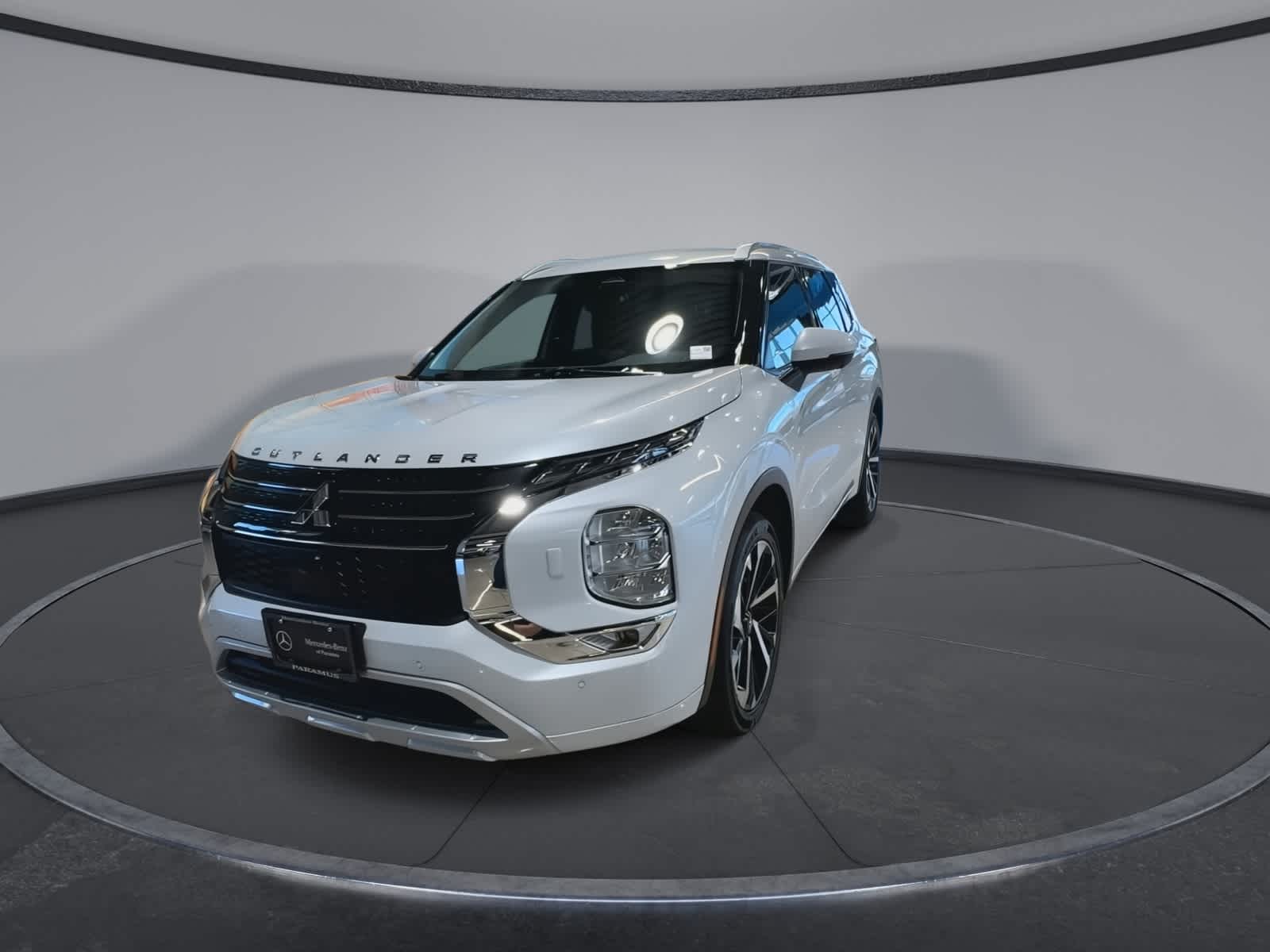 Thumbnail: 2022 Mitsubishi Outlander - 5