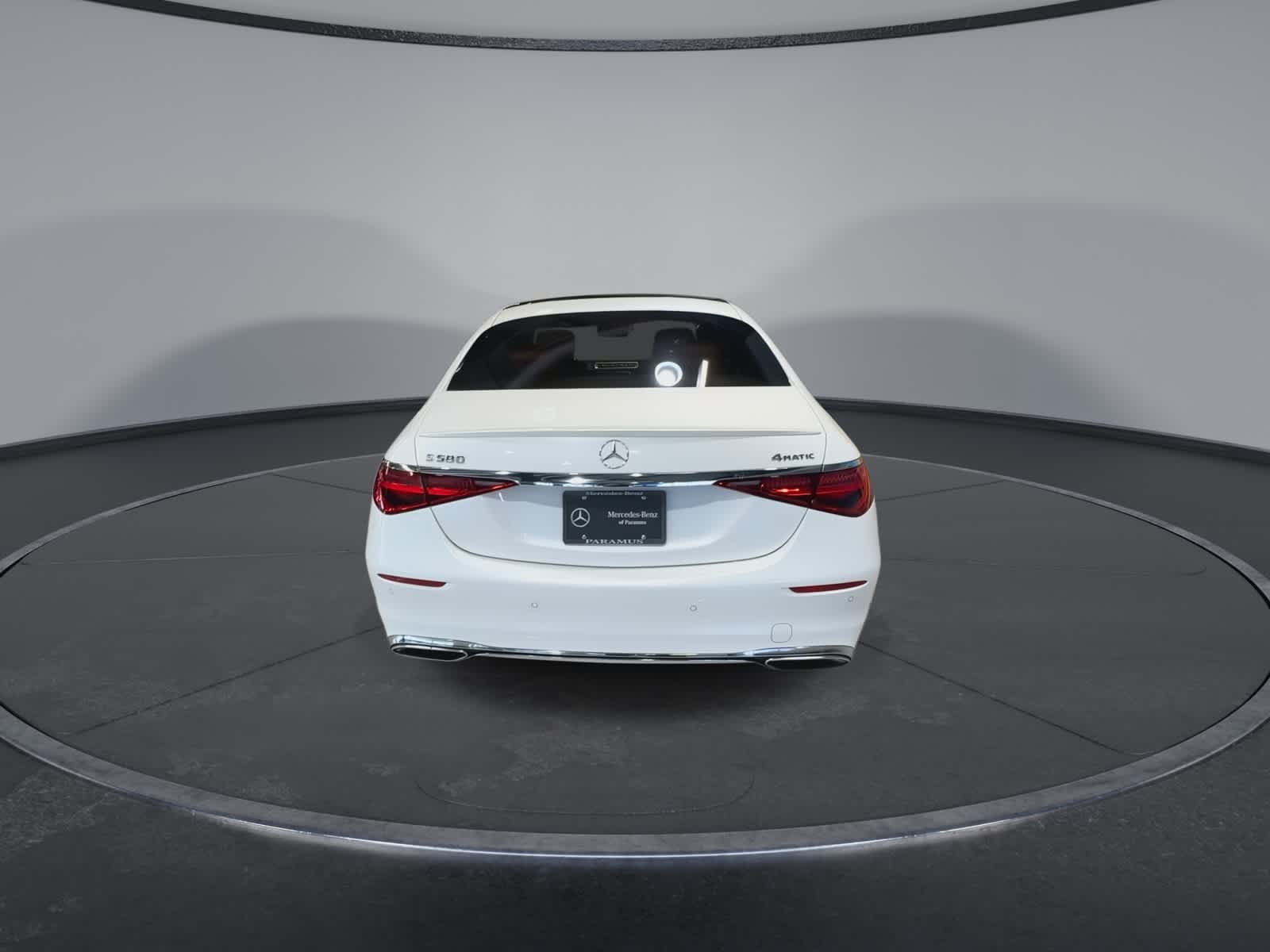 Thumbnail: 2021 Mercedes-Benz S-Class - 10