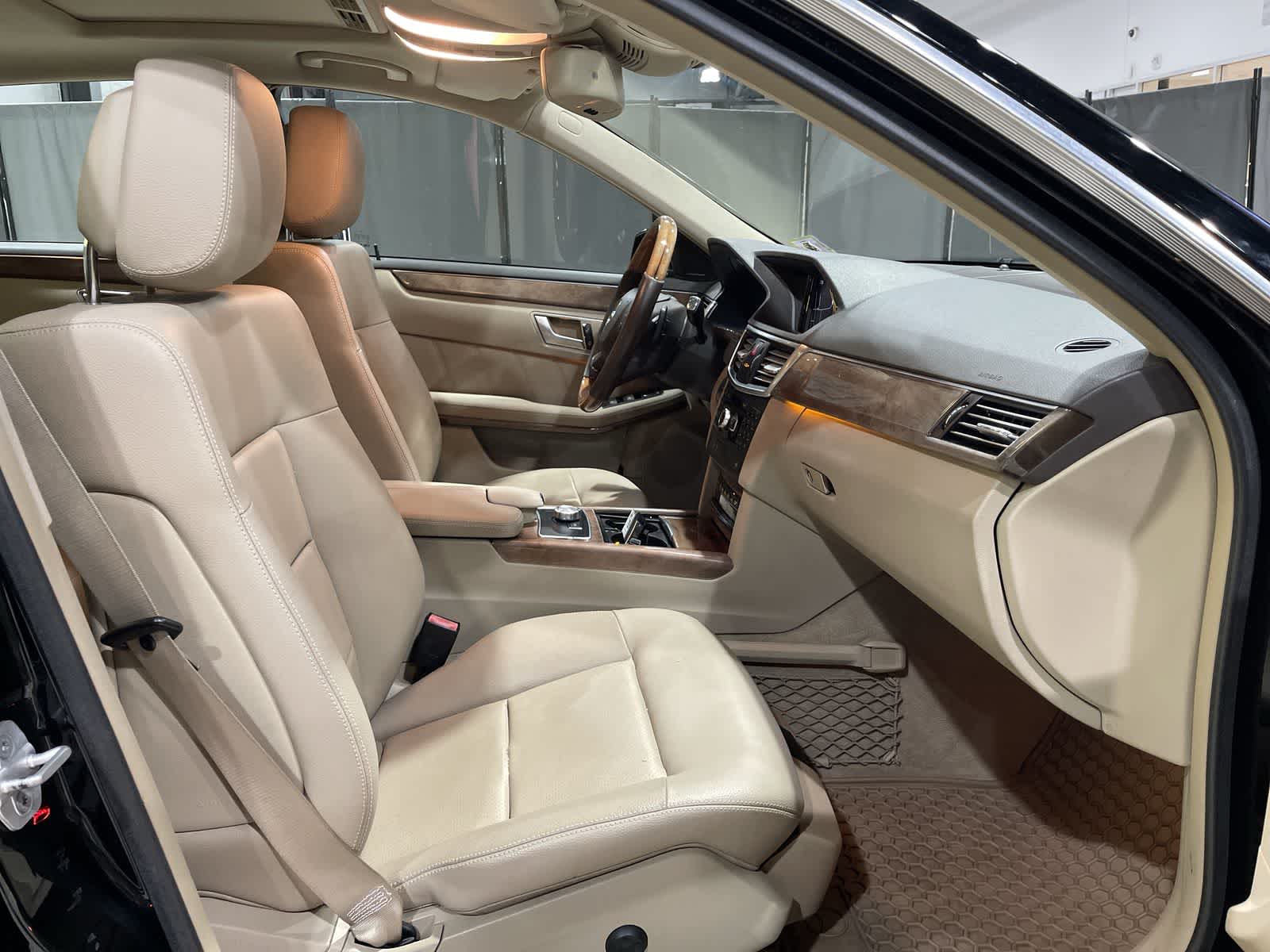 Thumbnail: 2013 Mercedes-Benz E-Class - 26