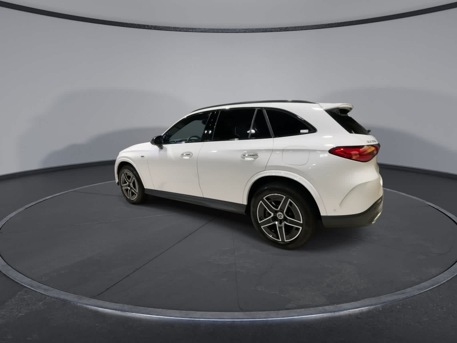 Thumbnail: 2025 Mercedes-Benz GLC - 8