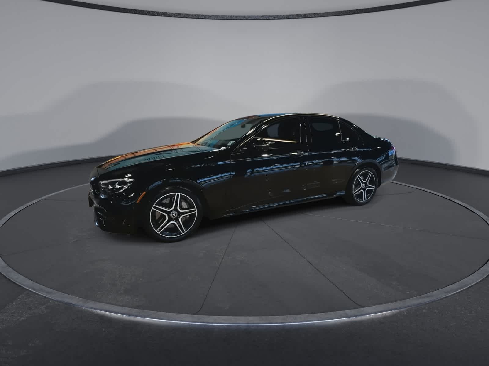 Thumbnail: 2023 Mercedes-Benz E-Class - 8