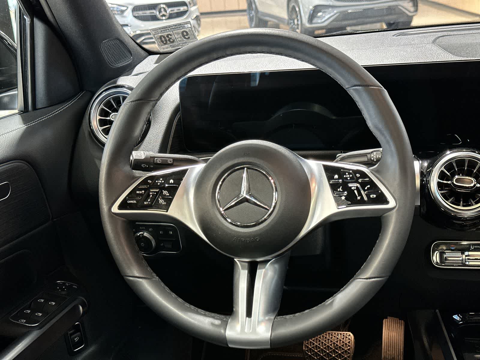 Thumbnail: 2025 Mercedes-Benz GLB - 15