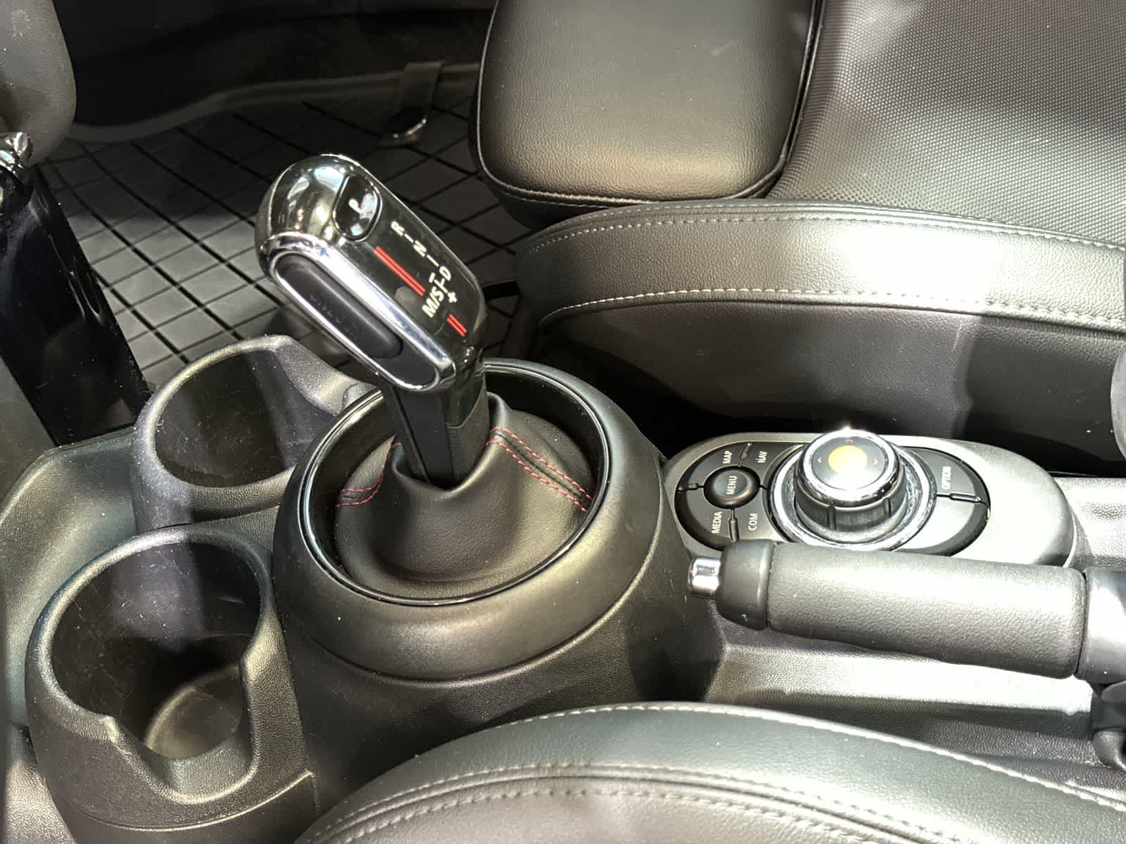 Thumbnail: 2021 MINI Cooper Hardtop - 29