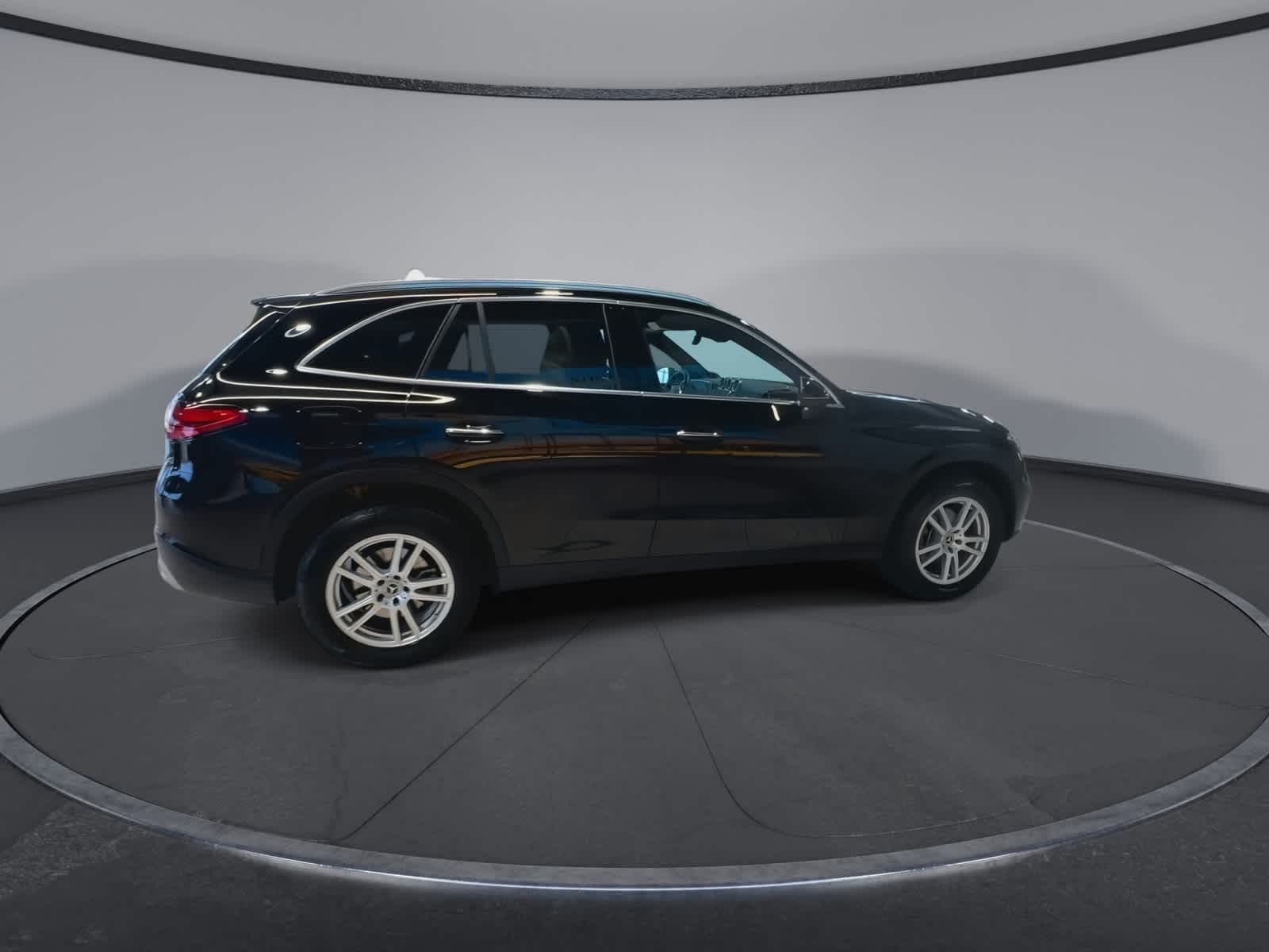 Thumbnail: 2023 Mercedes-Benz GLC - 12