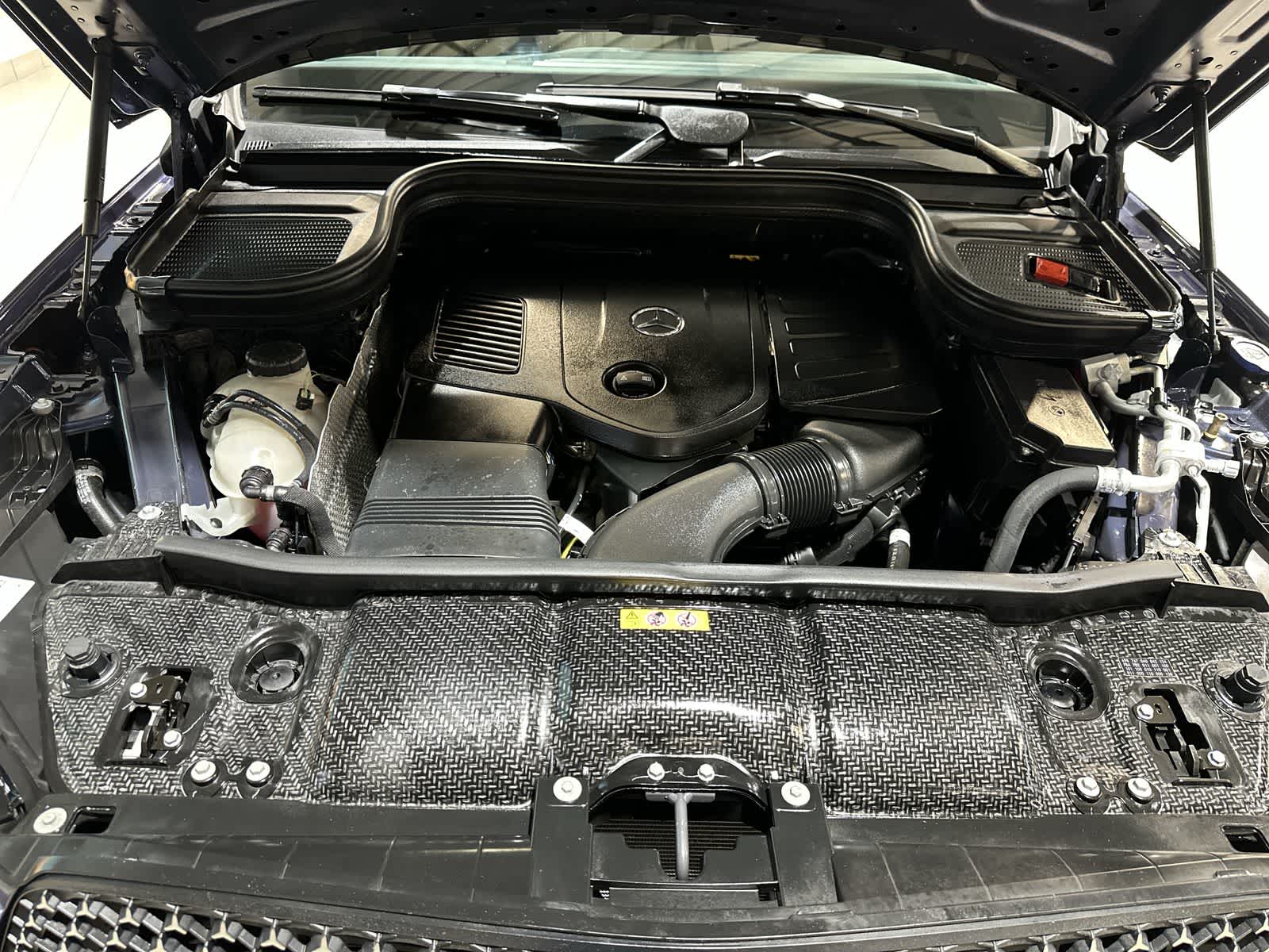 Thumbnail: 2025 Mercedes-Benz GLE - 21