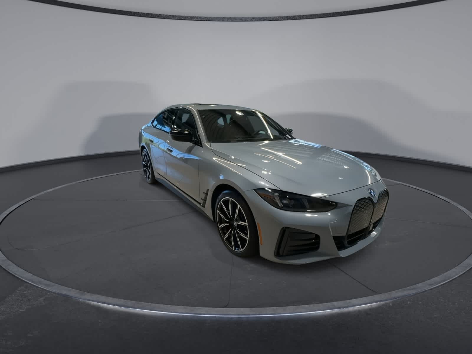 Thumbnail: 2025 BMW i4 - 2