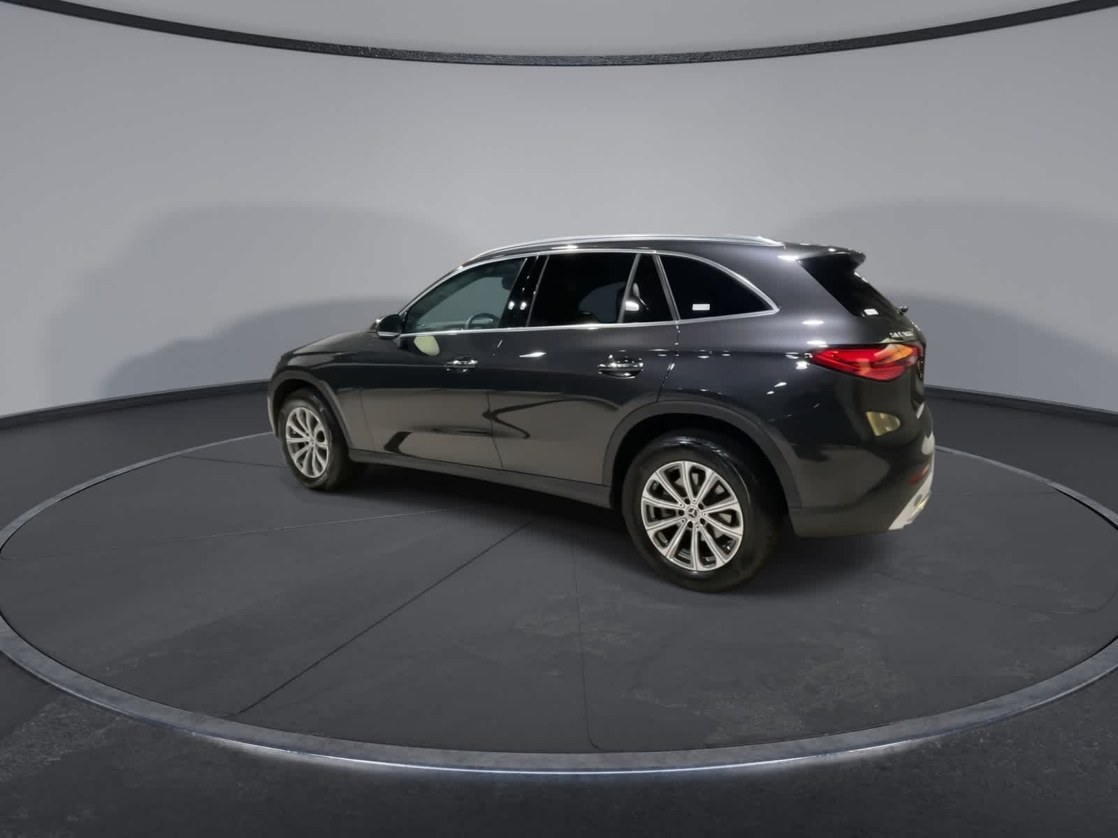 Thumbnail: 2025 Mercedes-Benz GLC - 8