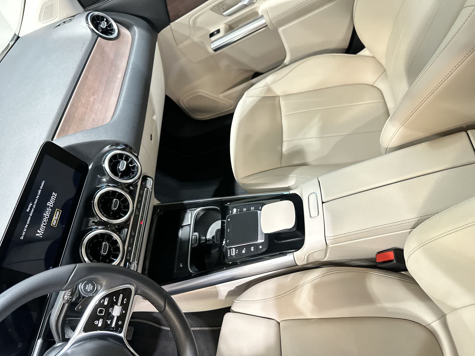 Thumbnail: 2022 Mercedes-Benz GLA - 28