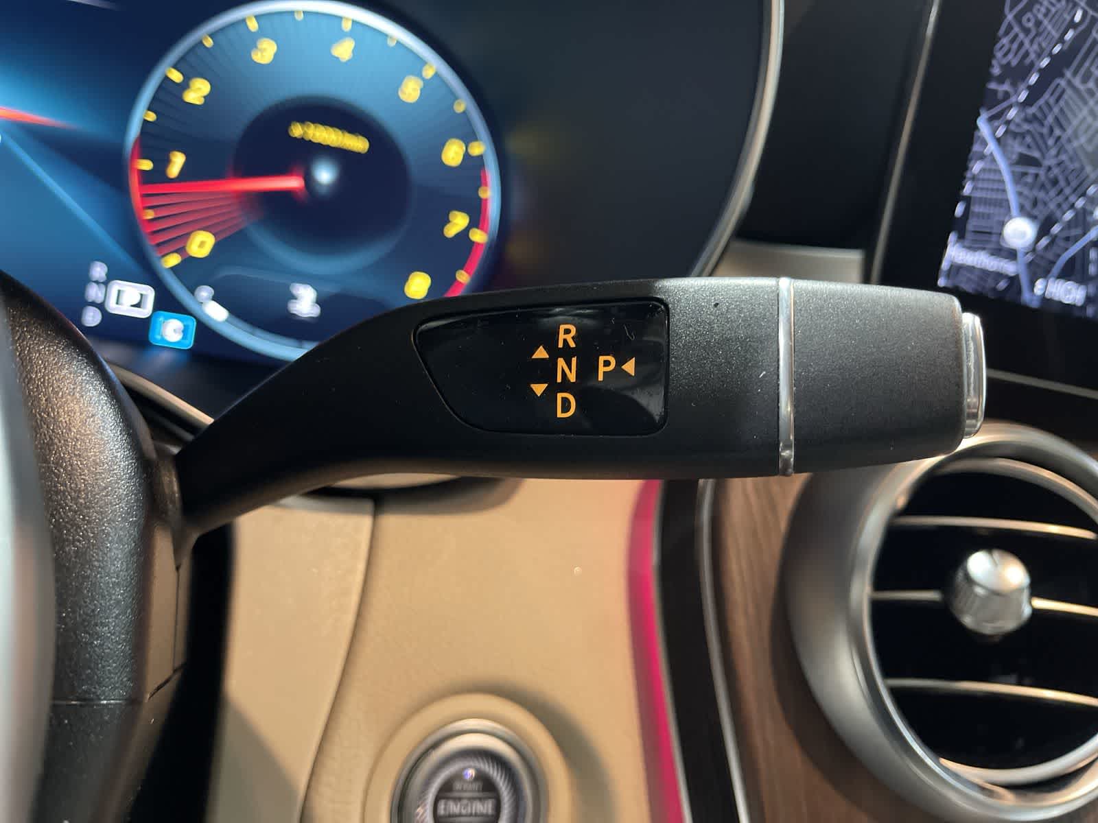 Thumbnail: 2022 Mercedes-Benz GLC - 29