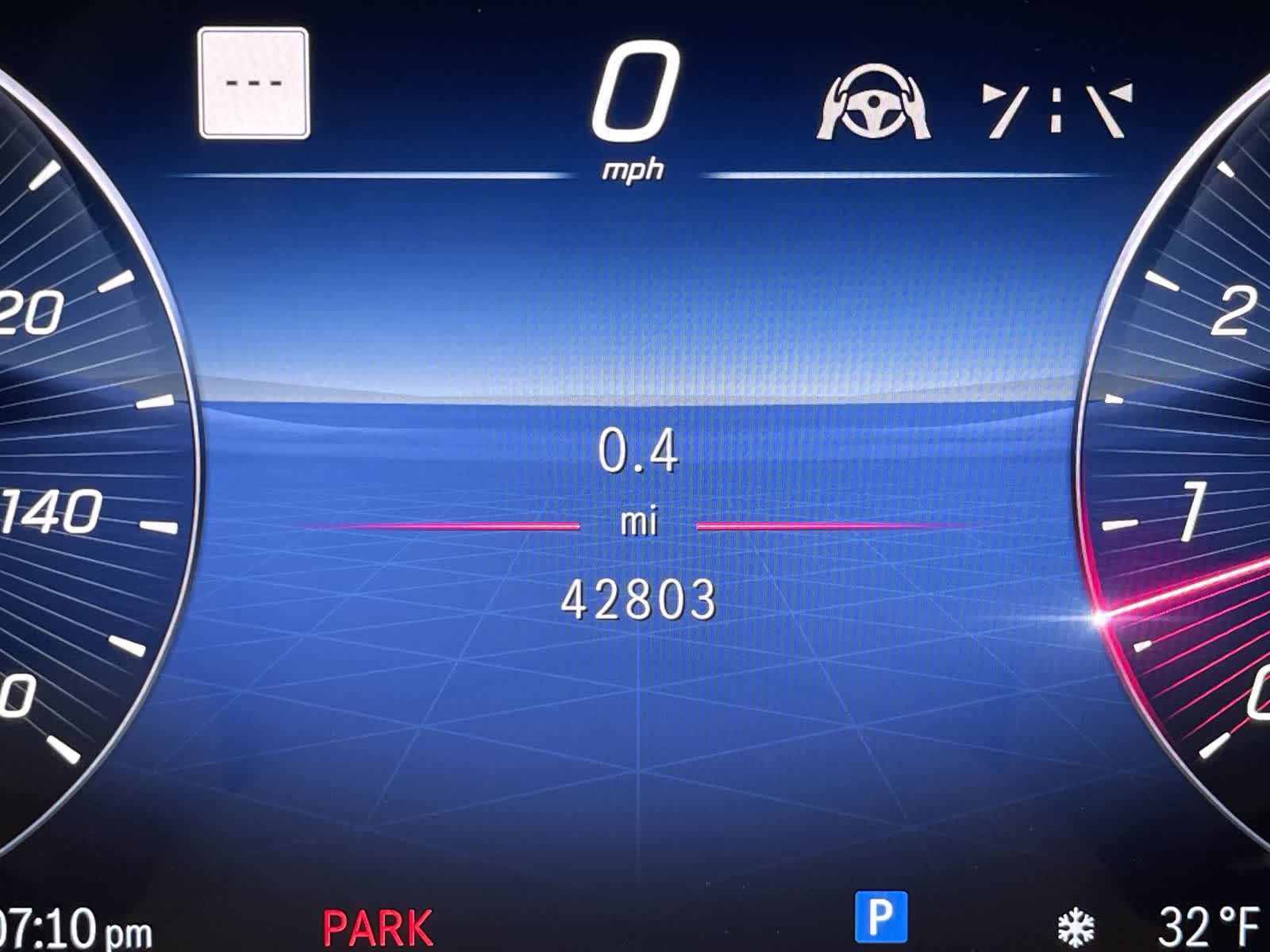 Thumbnail: 2022 Mercedes-Benz S-Class - 30