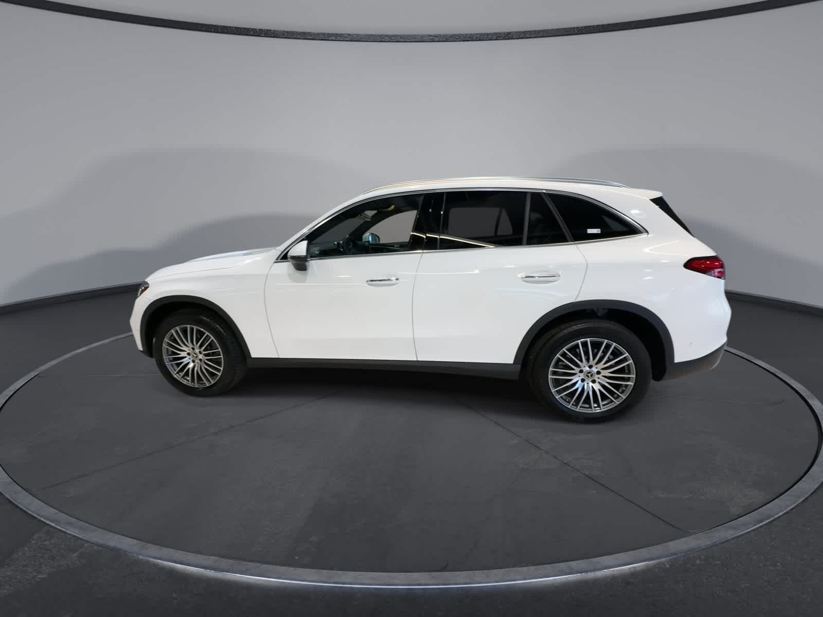 Thumbnail: 2026 Mercedes-Benz GLC - 7