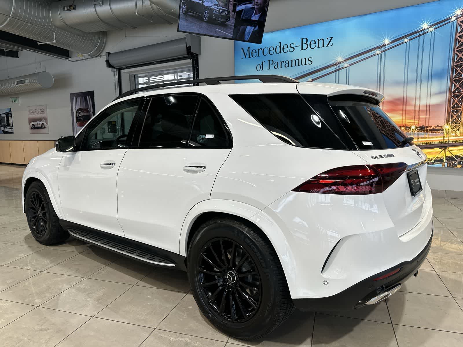 Thumbnail: 2024 Mercedes-Benz GLE - 16