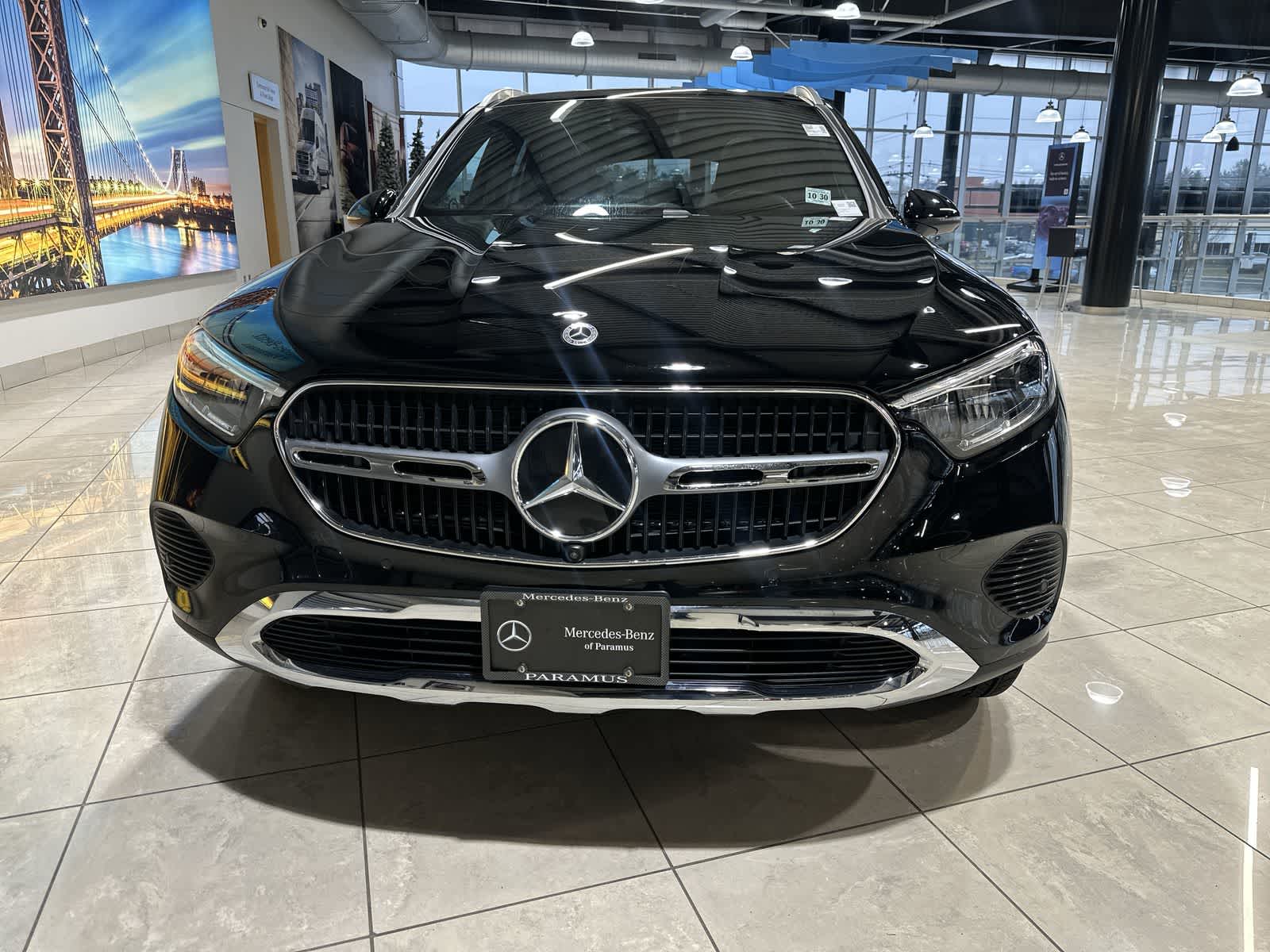 Thumbnail: 2025 Mercedes-Benz GLC - 18