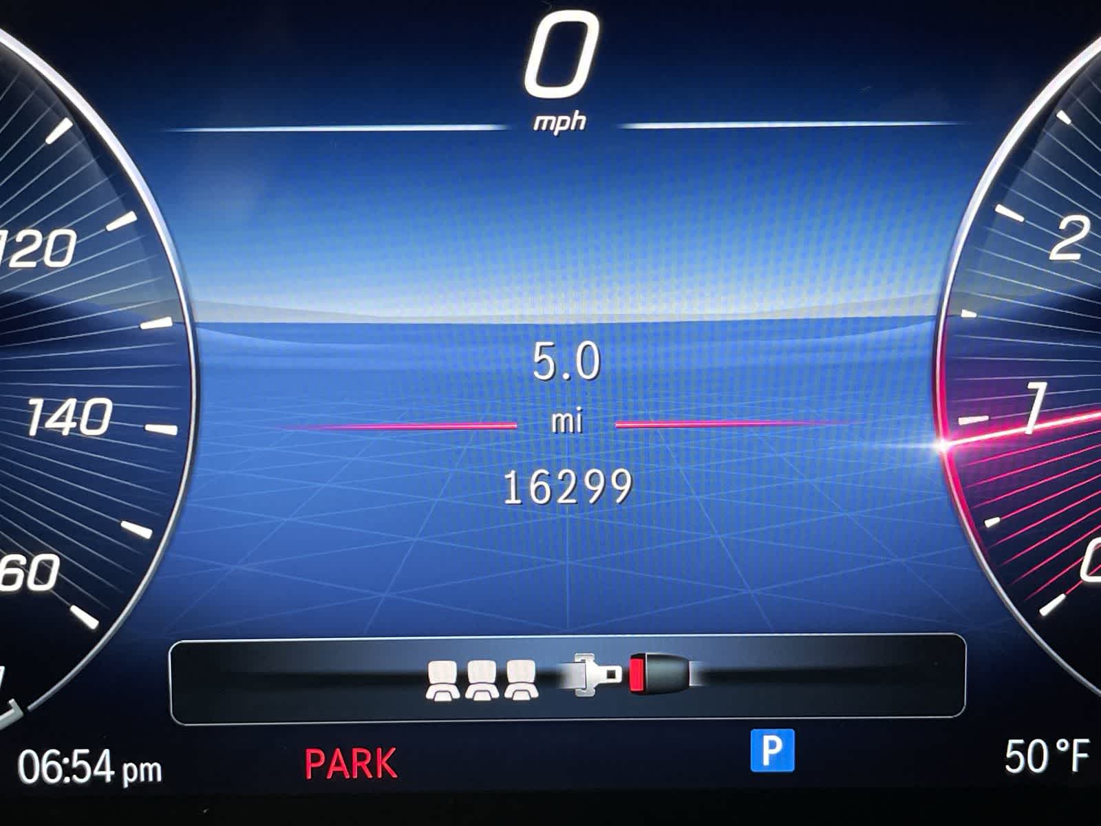 Thumbnail: 2023 Mercedes-Benz C-Class - 30