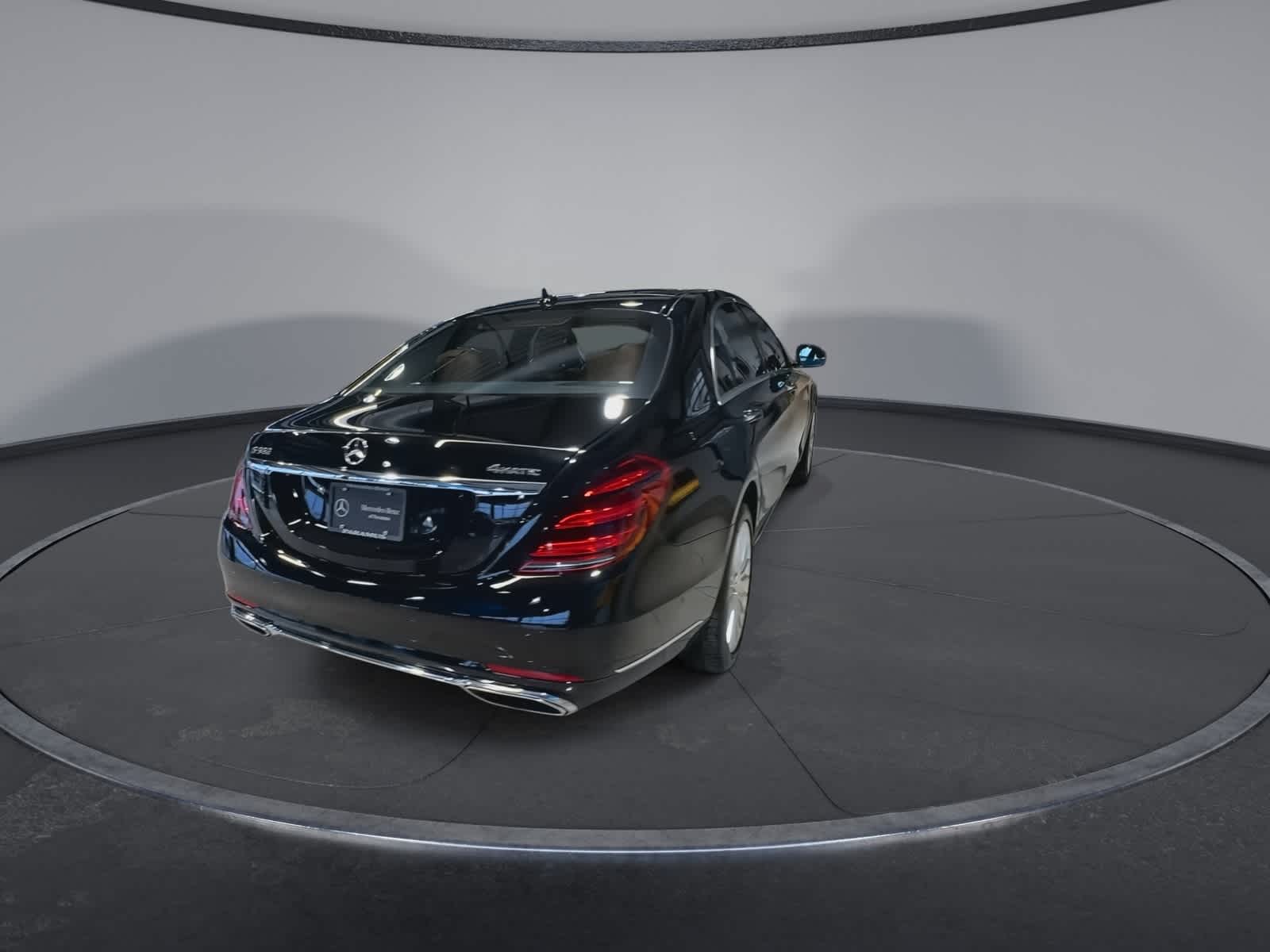 Thumbnail: 2018 Mercedes-Benz S-Class - 10