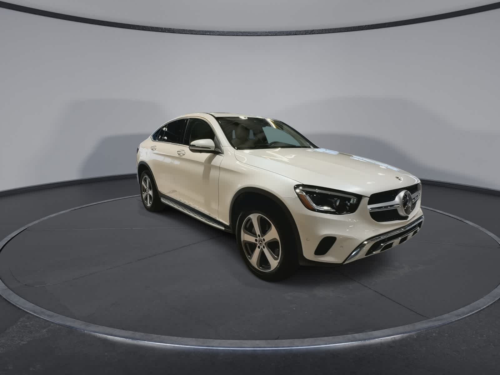 Thumbnail: 2023 Mercedes-Benz GLC - 2