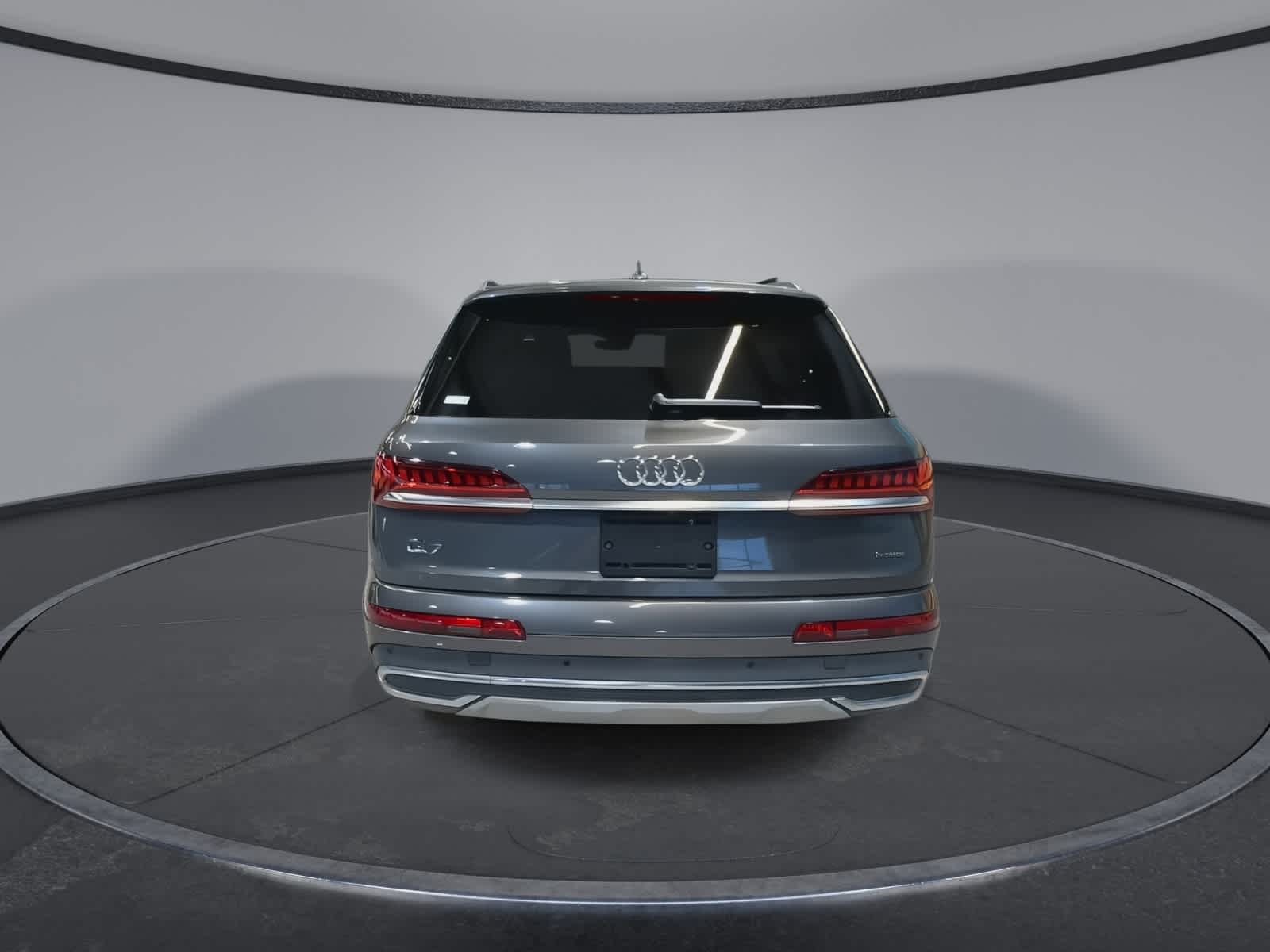 Thumbnail: 2020 Audi Q7 - 10