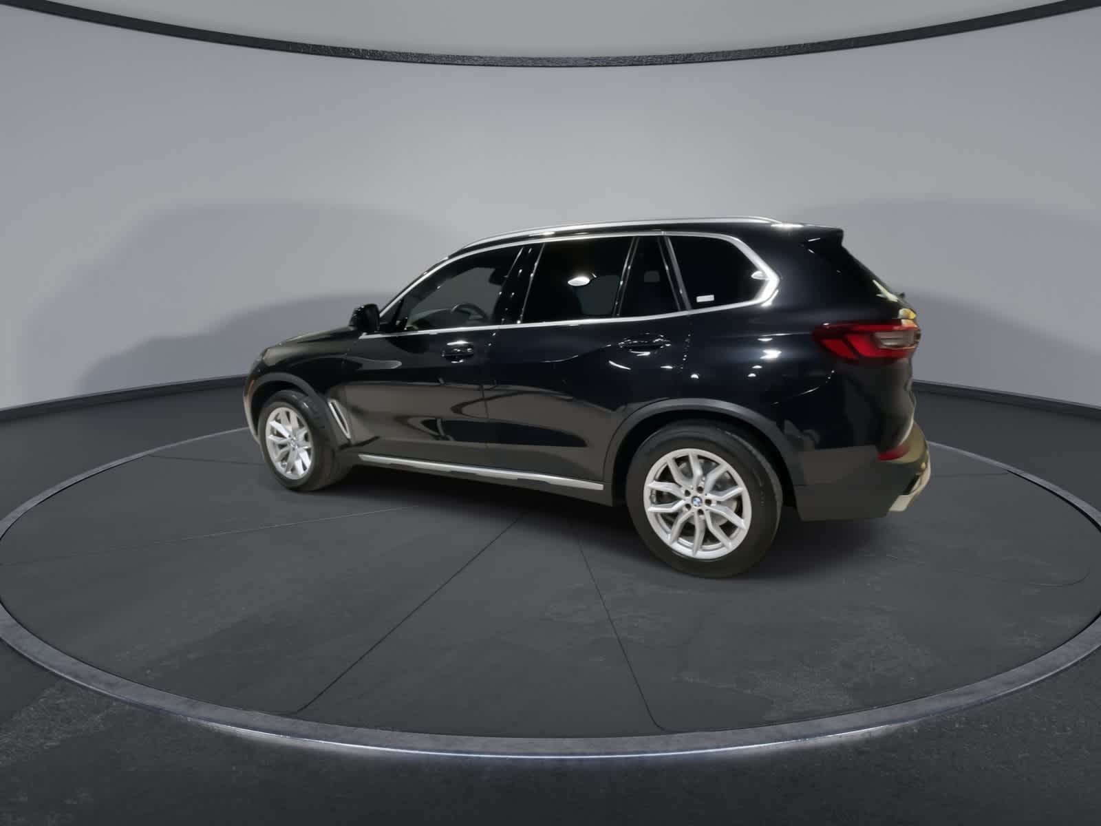 Thumbnail: 2020 BMW X5 - 8