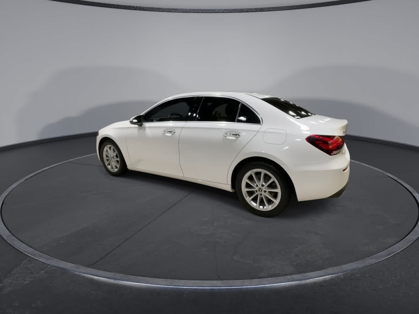 Thumbnail: 2021 Mercedes-Benz A-Class - 8