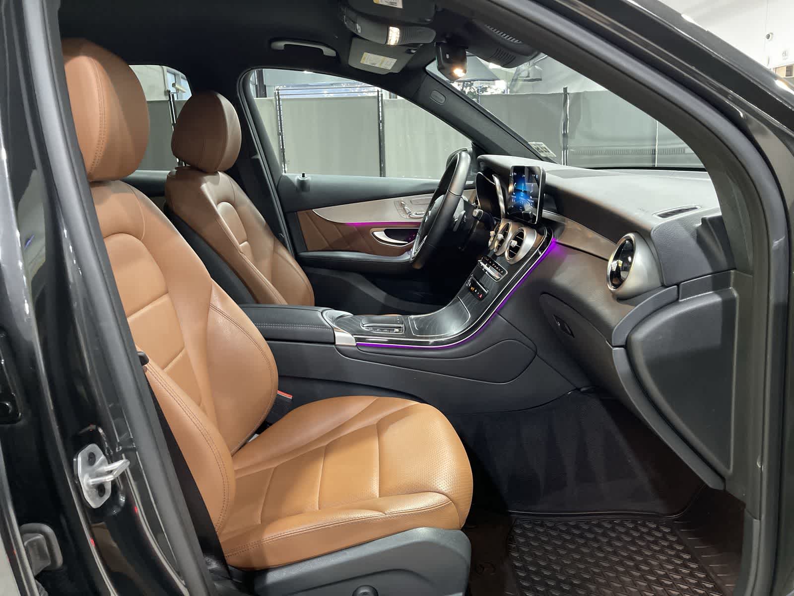 Thumbnail: 2022 Mercedes-Benz GLC - 26