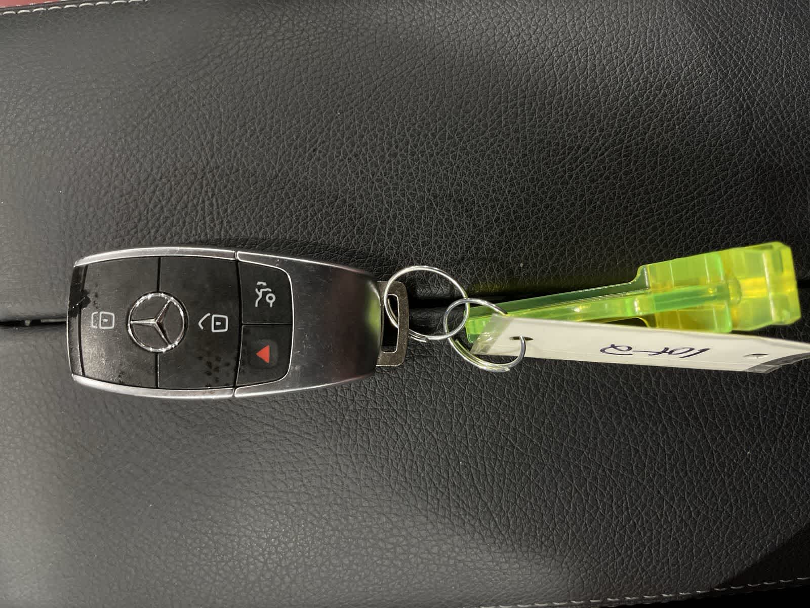 Thumbnail: 2020 Mercedes-Benz C-Class - 32