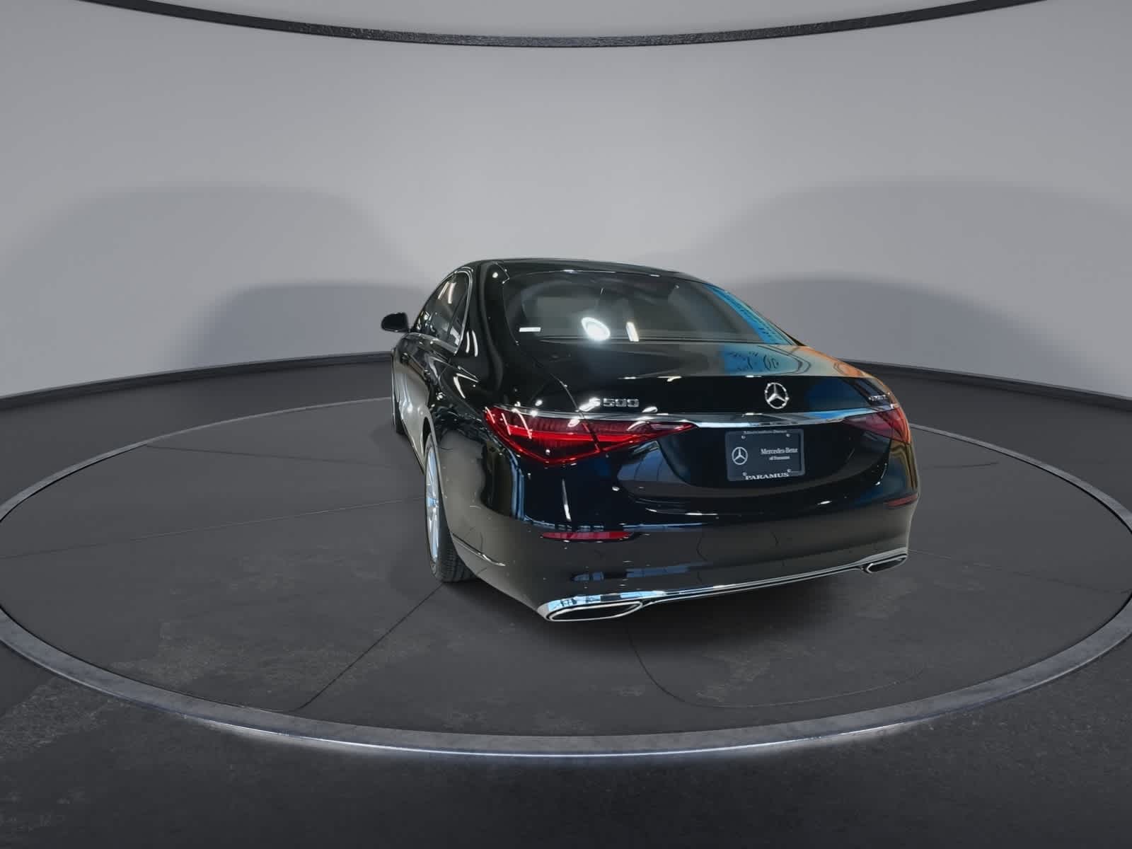 Thumbnail: 2023 Mercedes-Benz S-Class - 9