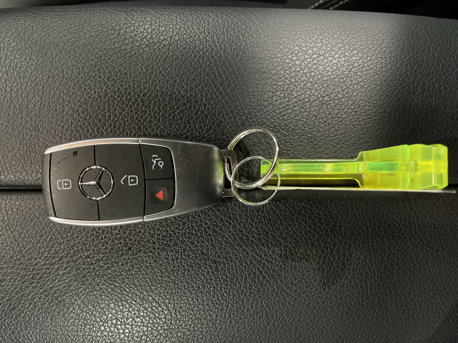 Thumbnail: 2021 Mercedes-Benz GLC - 32