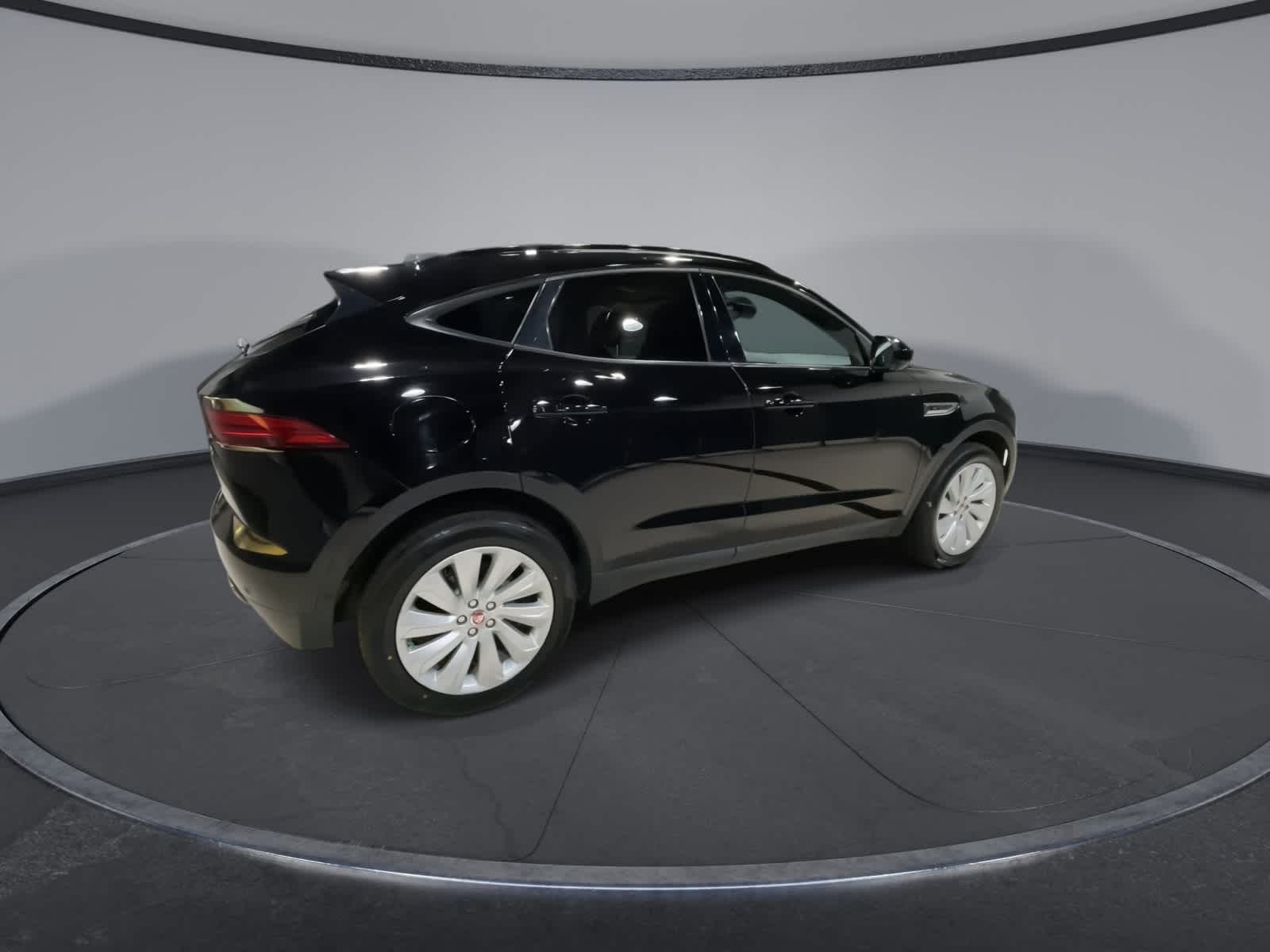 Thumbnail: 2020 Jaguar E-Pace - 12