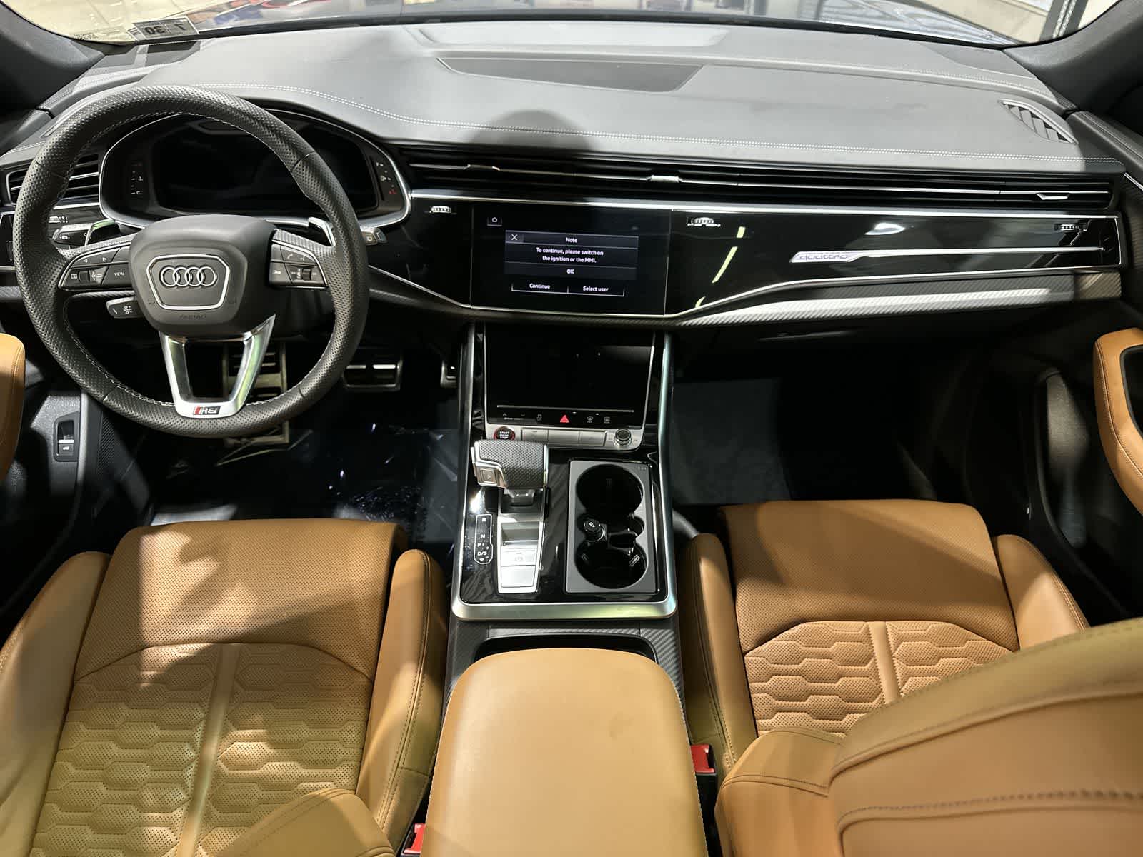 Thumbnail: 2025 Audi RS Q8 - 22